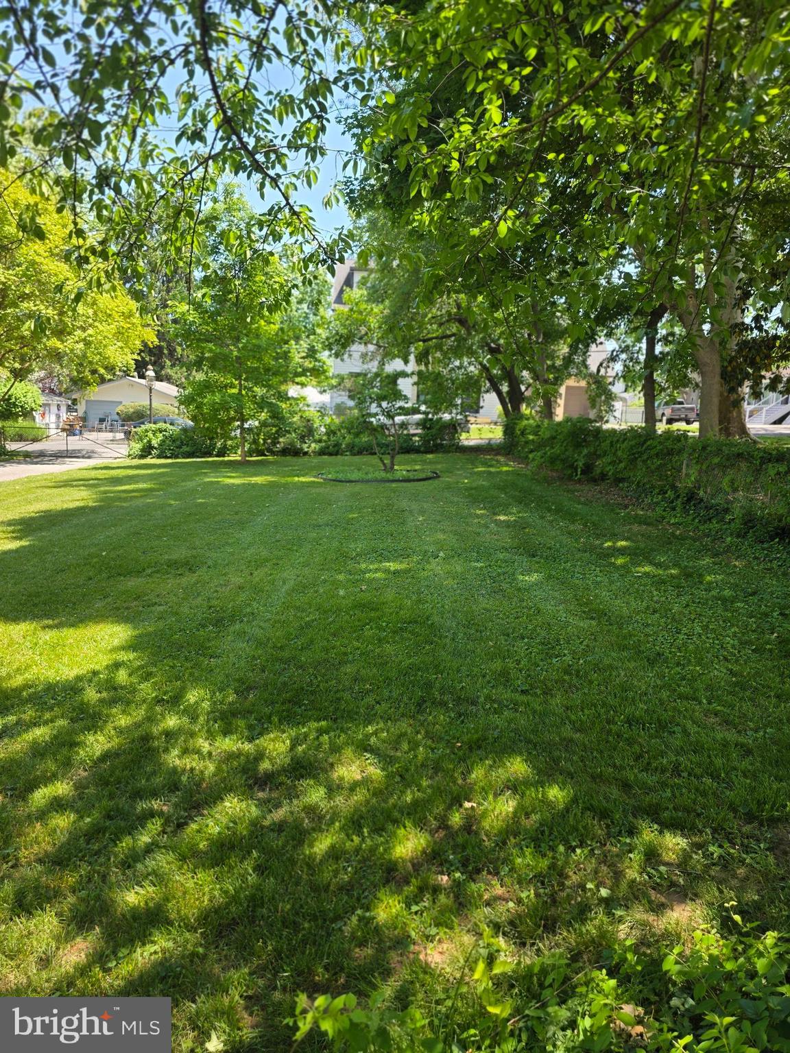EDGEWATER BEACH - Residential