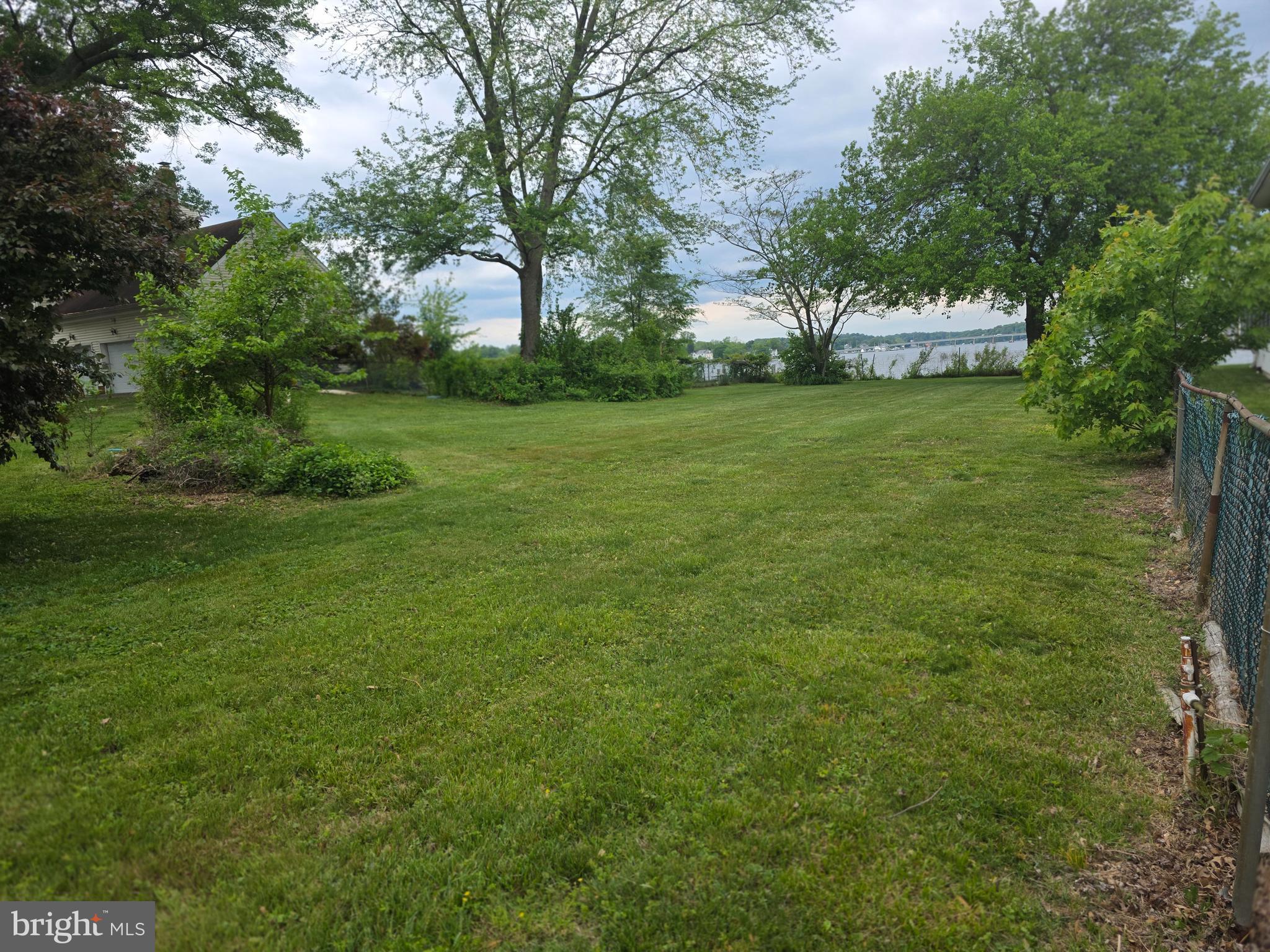 EDGEWATER BEACH - Residential
