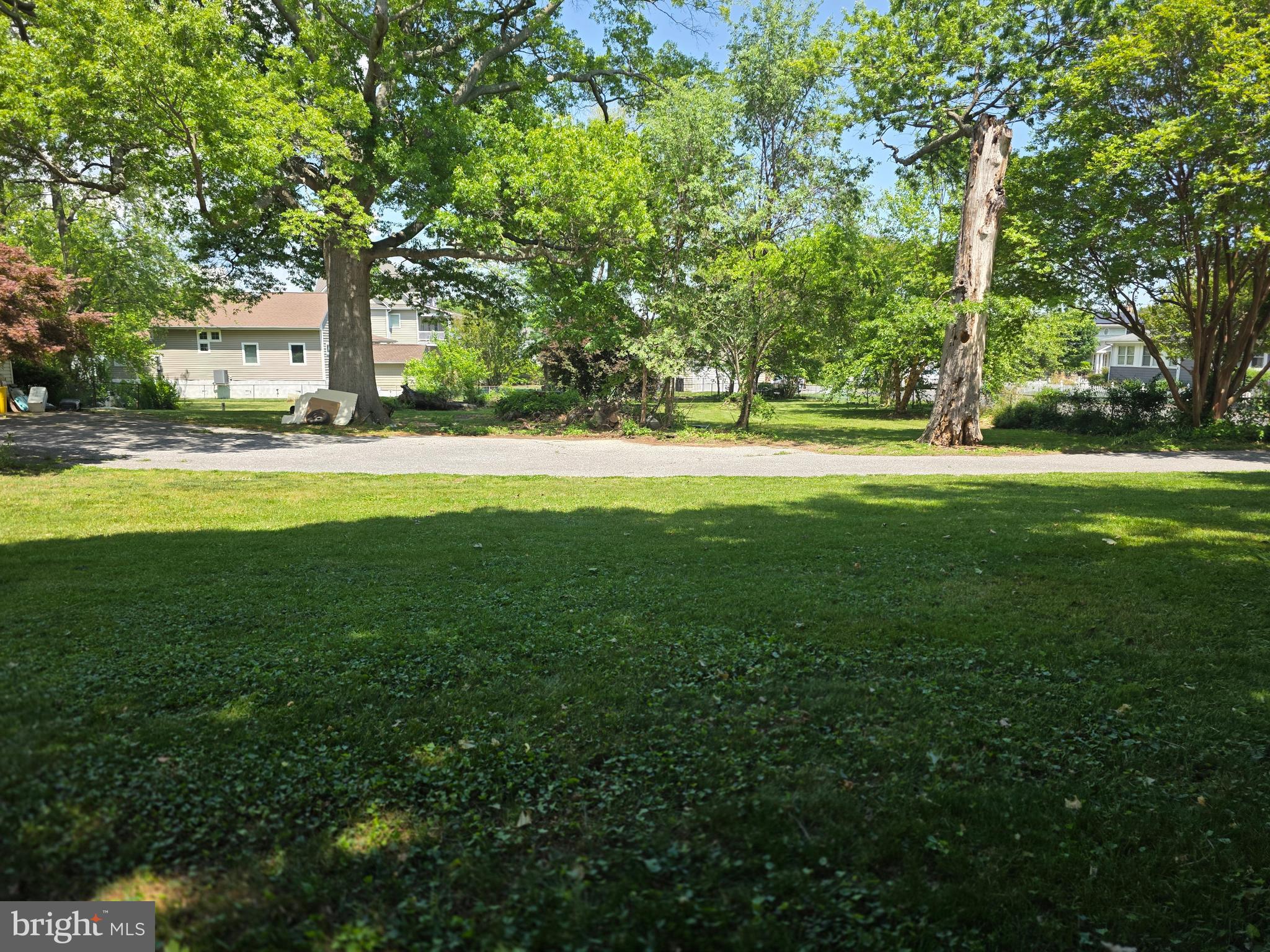 EDGEWATER BEACH - Residential