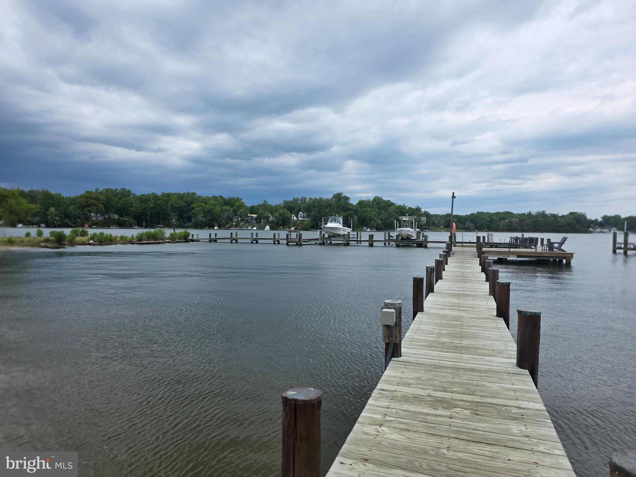 EDGEWATER BEACH - Residential