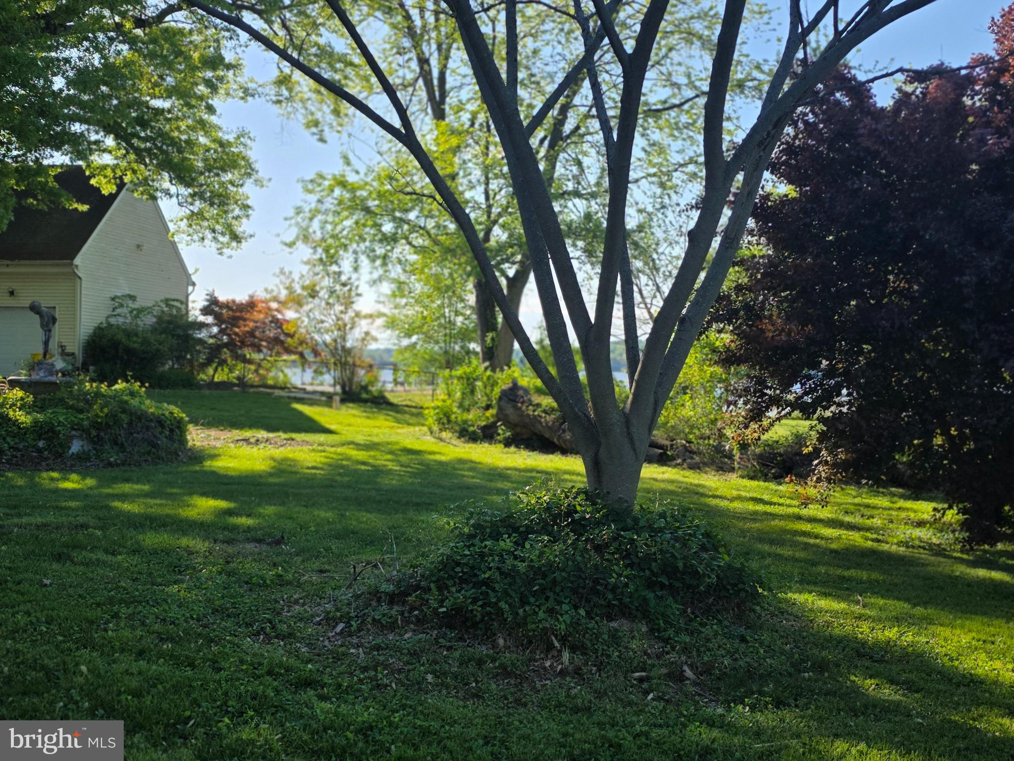 EDGEWATER BEACH - Residential