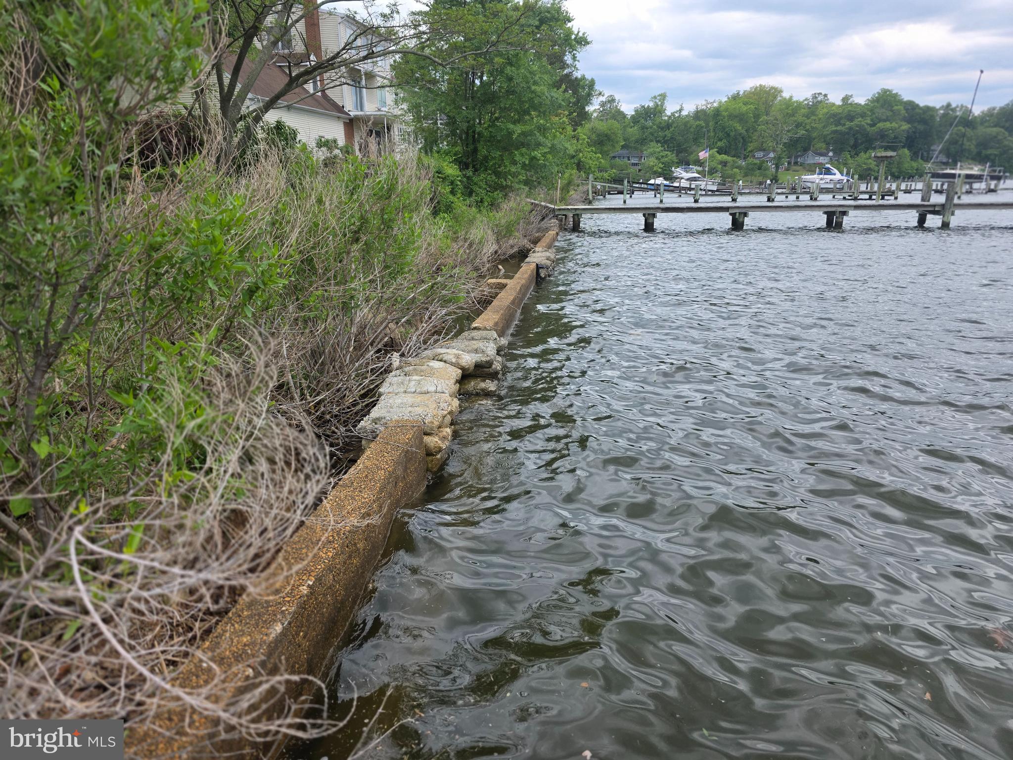 EDGEWATER BEACH - Residential