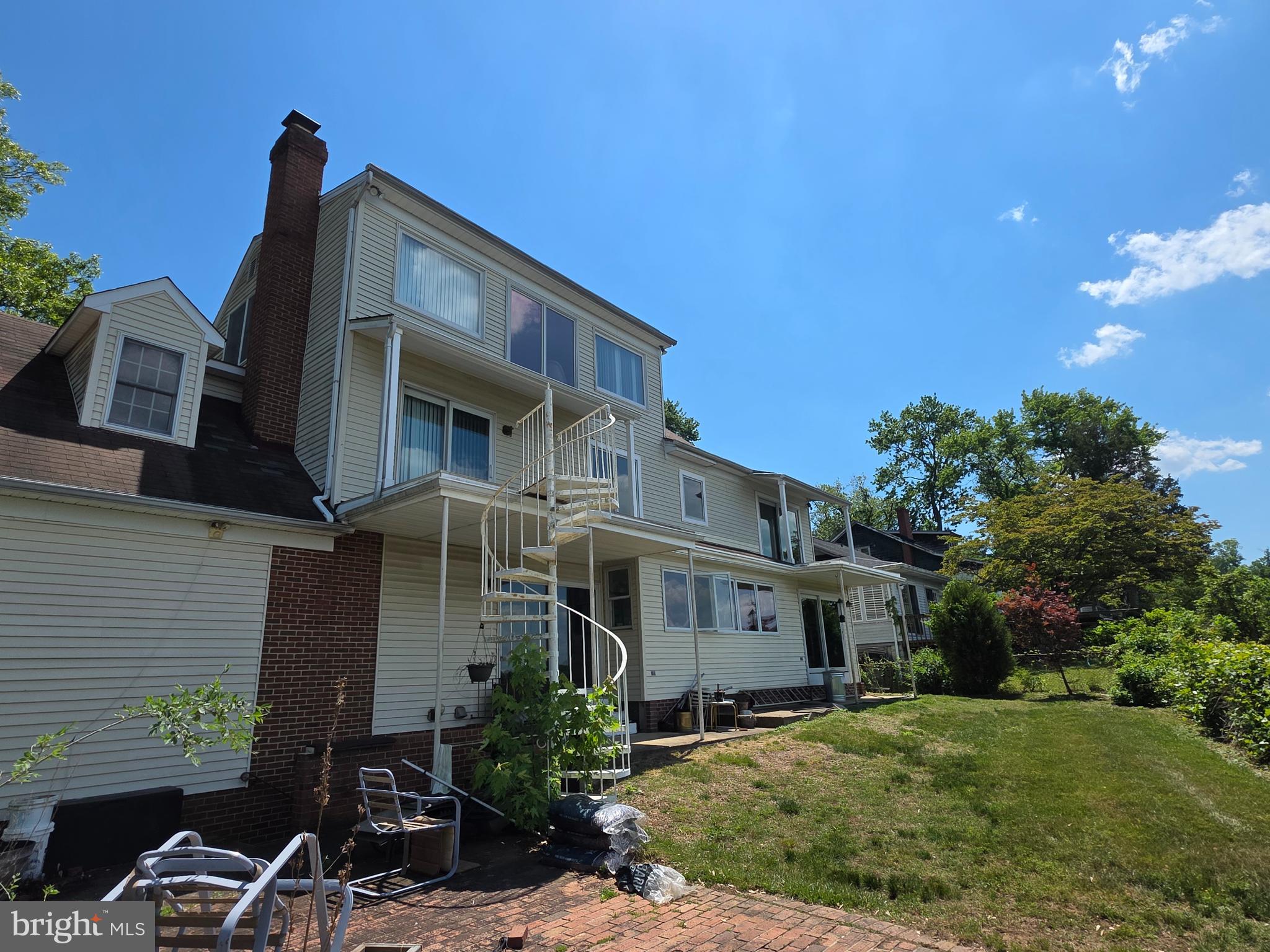 EDGEWATER BEACH - Residential