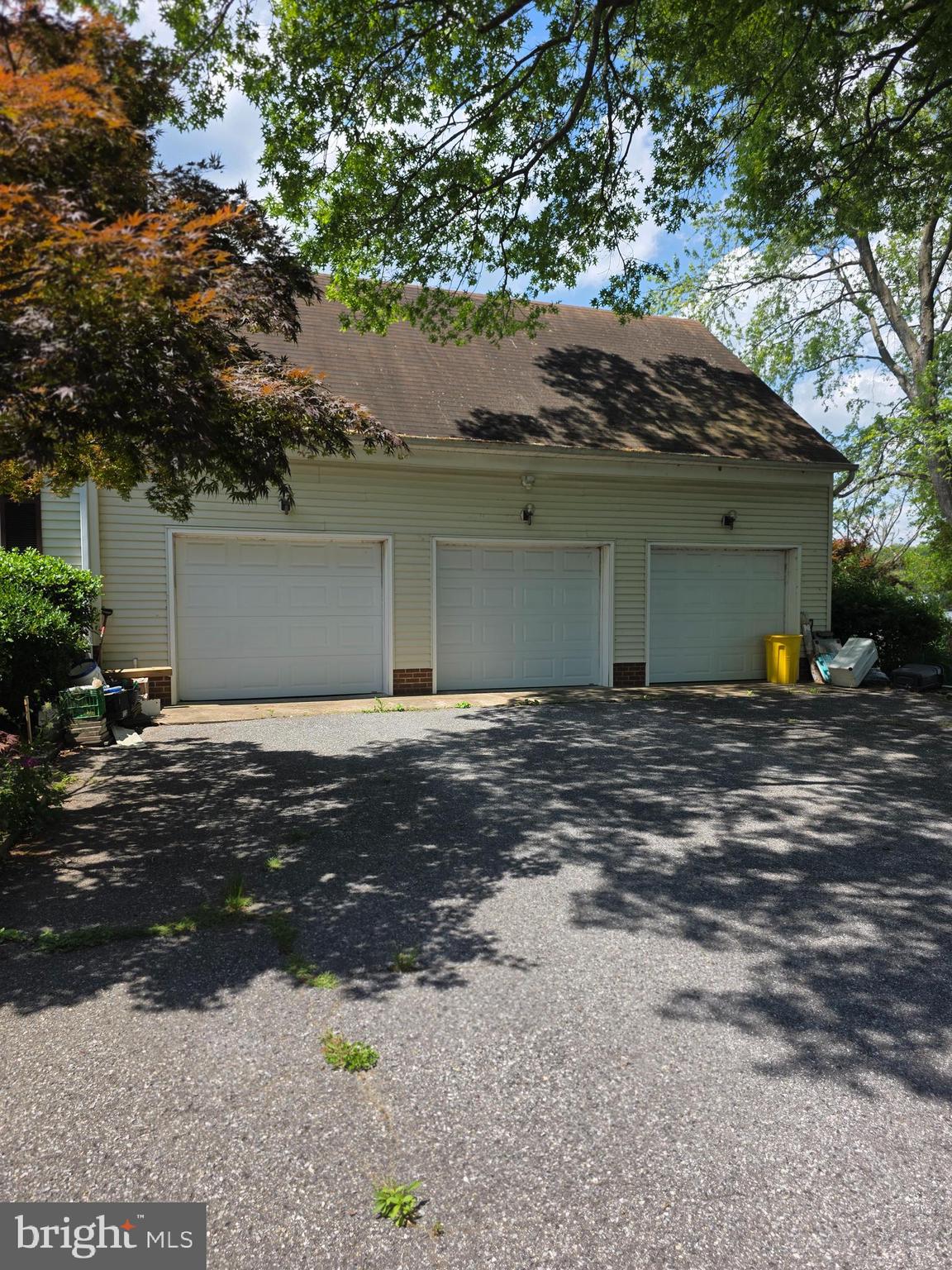 EDGEWATER BEACH - Residential