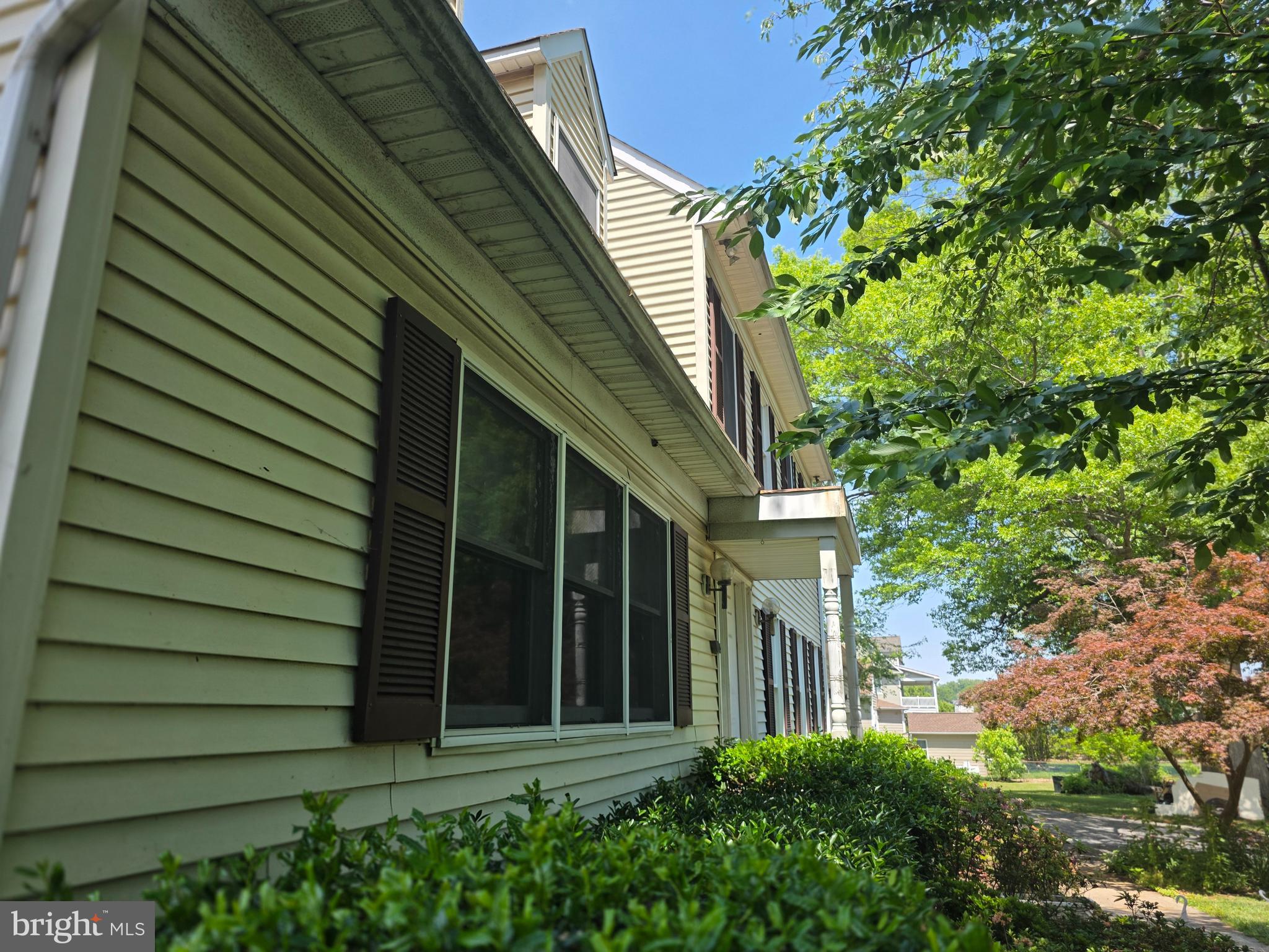 EDGEWATER BEACH - Residential