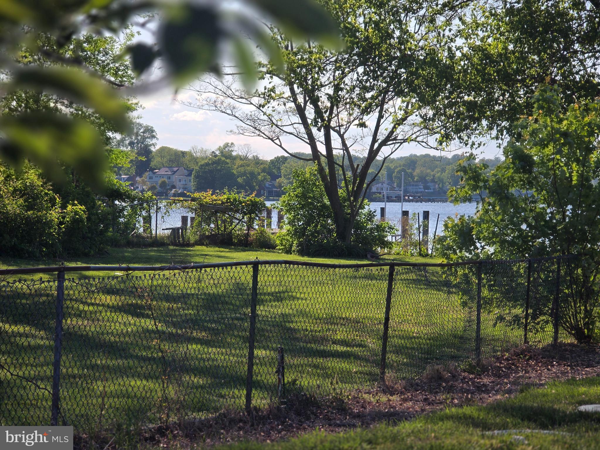 EDGEWATER BEACH - Residential
