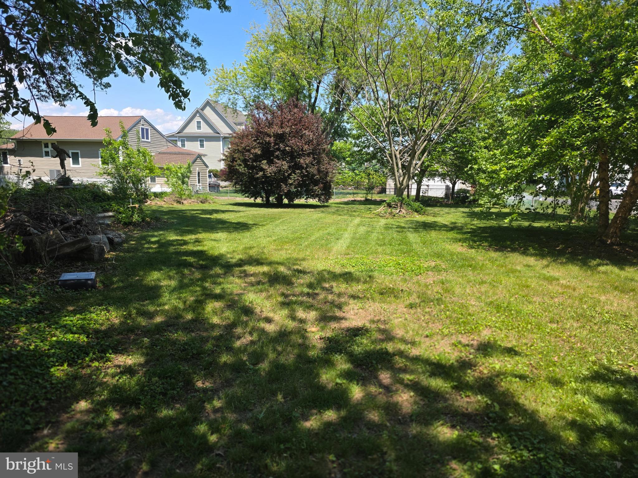 EDGEWATER BEACH - Residential