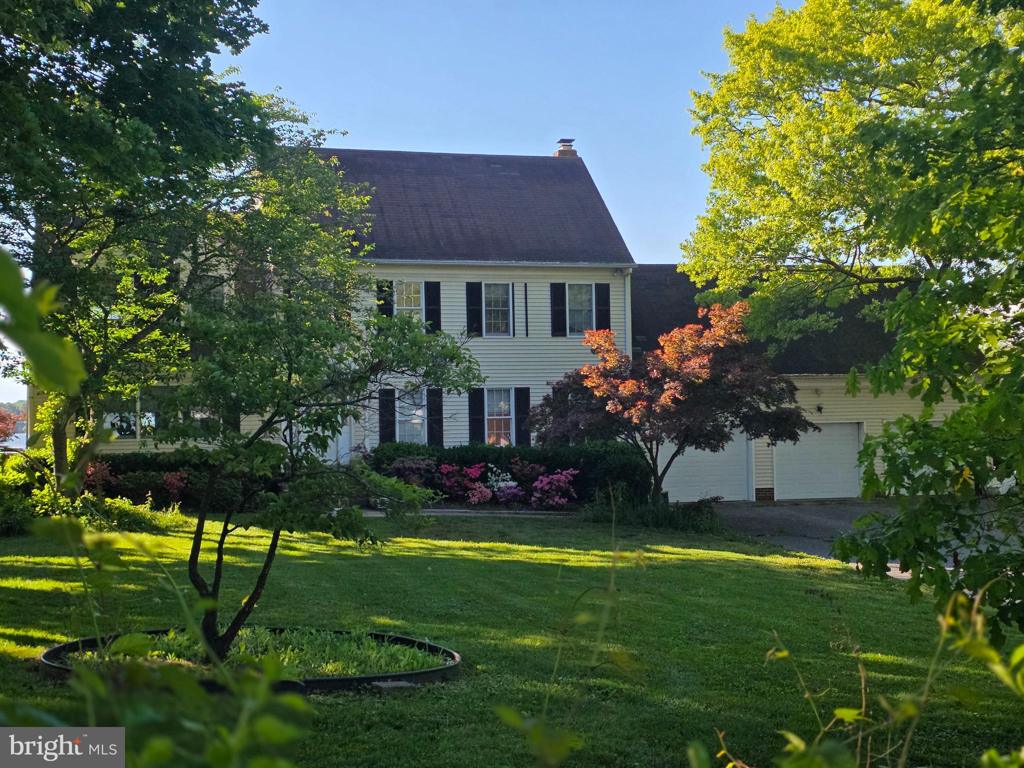 EDGEWATER BEACH - Residential