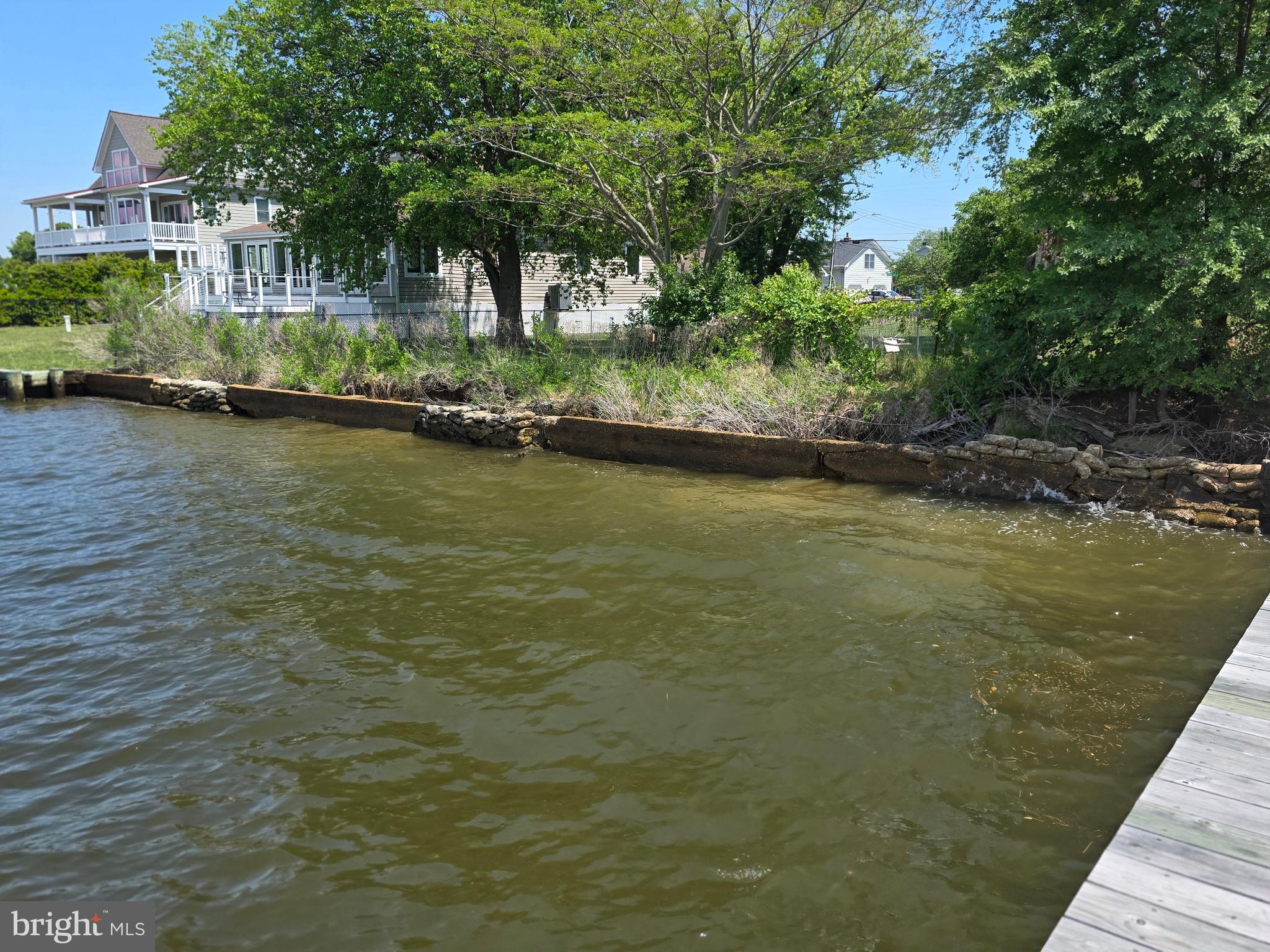 EDGEWATER BEACH - Residential