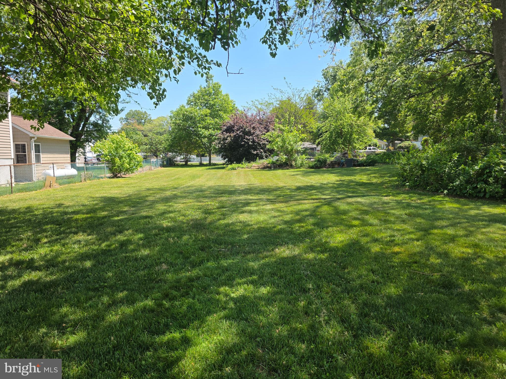 EDGEWATER BEACH - Residential