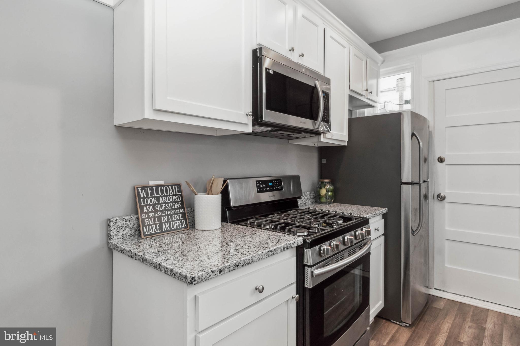 FOUR BY FOUR - Residential