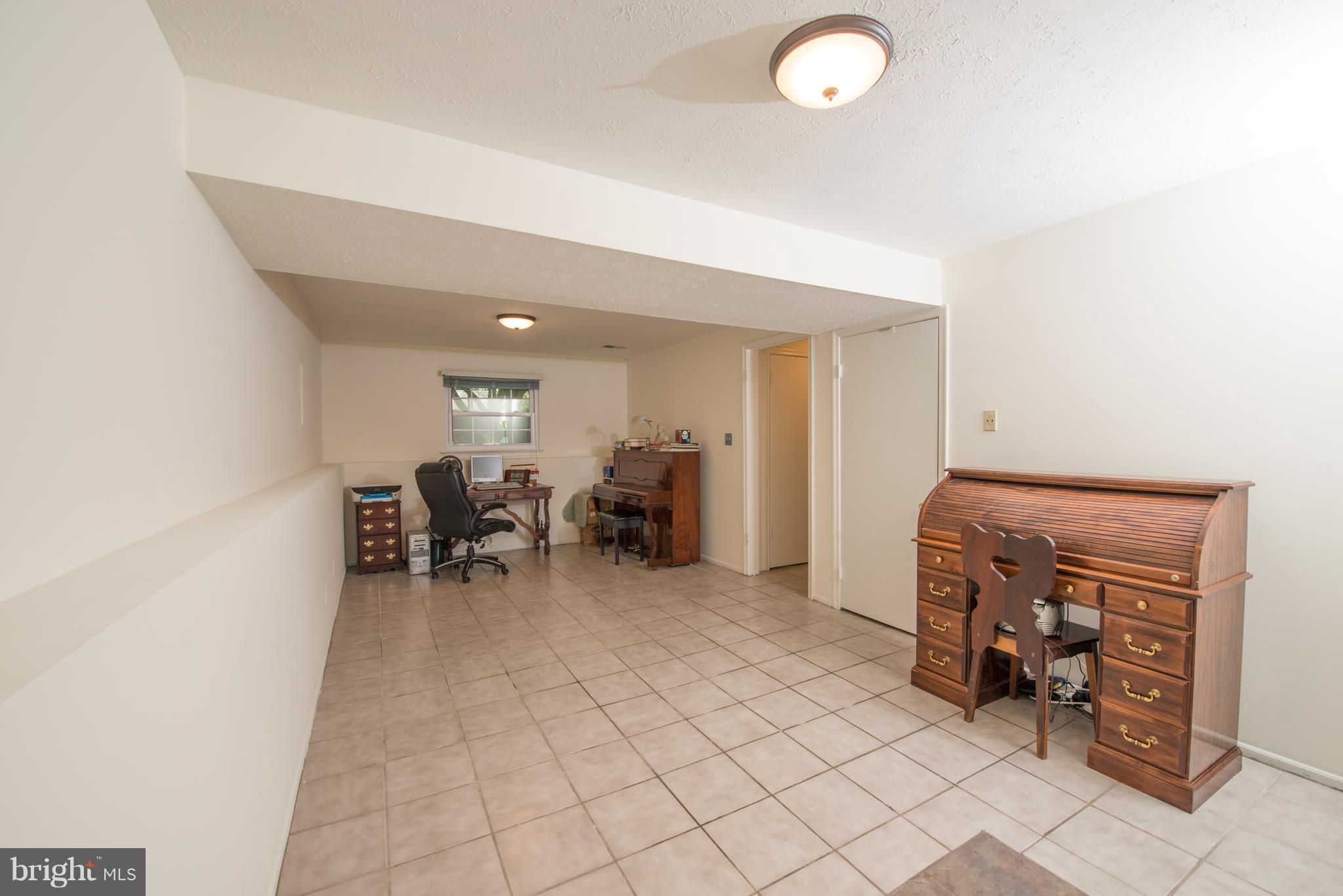 REVELL DOWNS - Residential