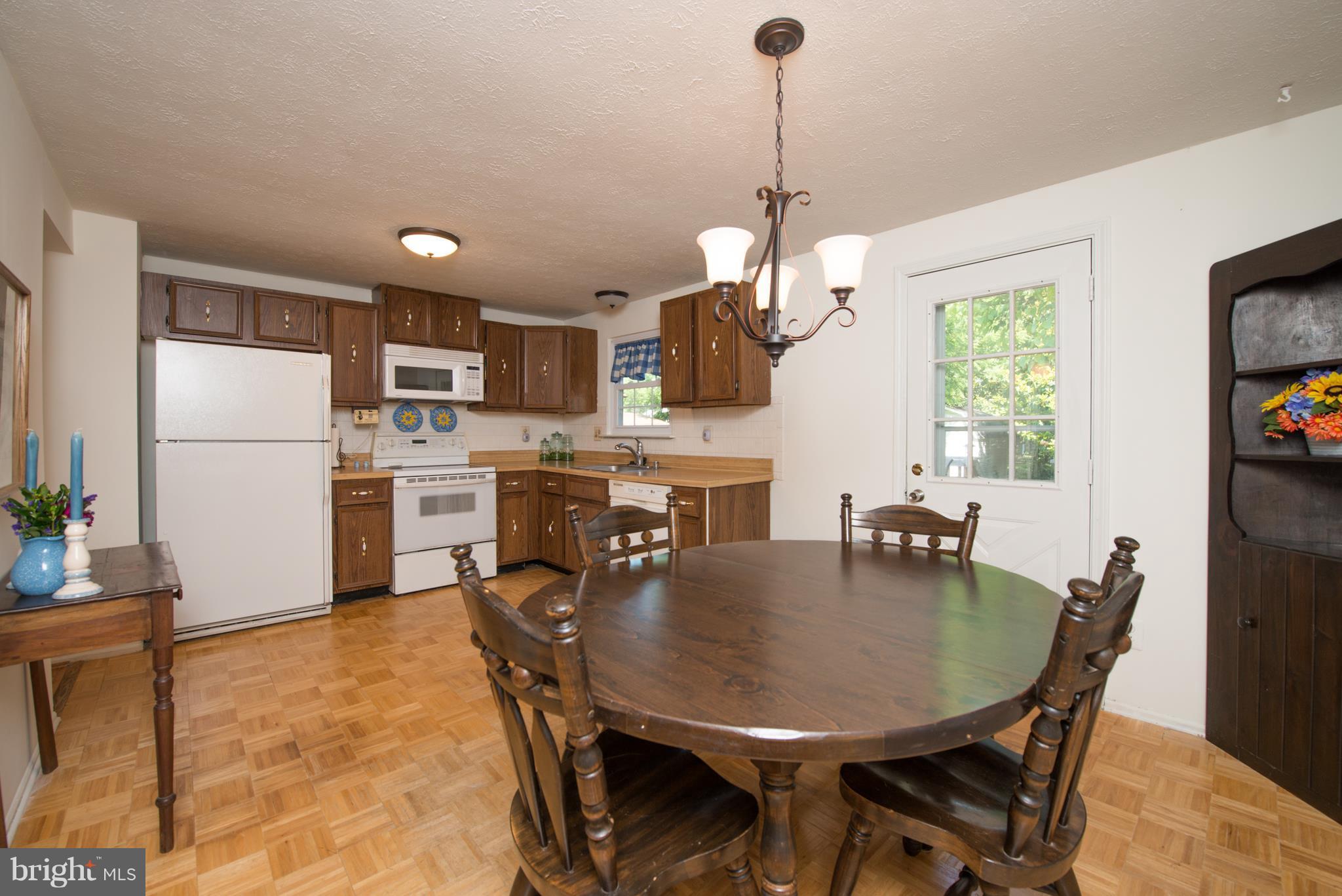 REVELL DOWNS - Residential