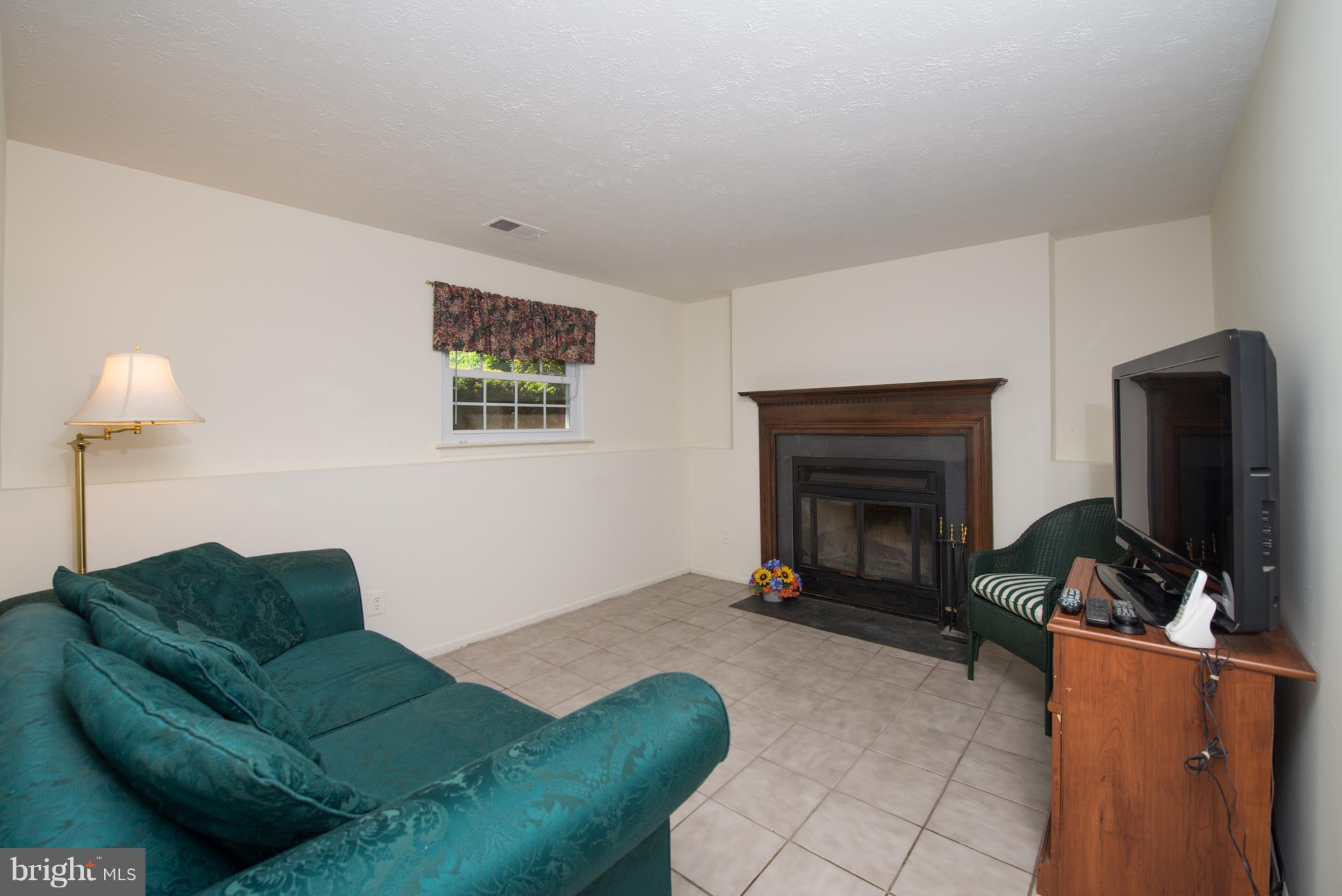 REVELL DOWNS - Residential