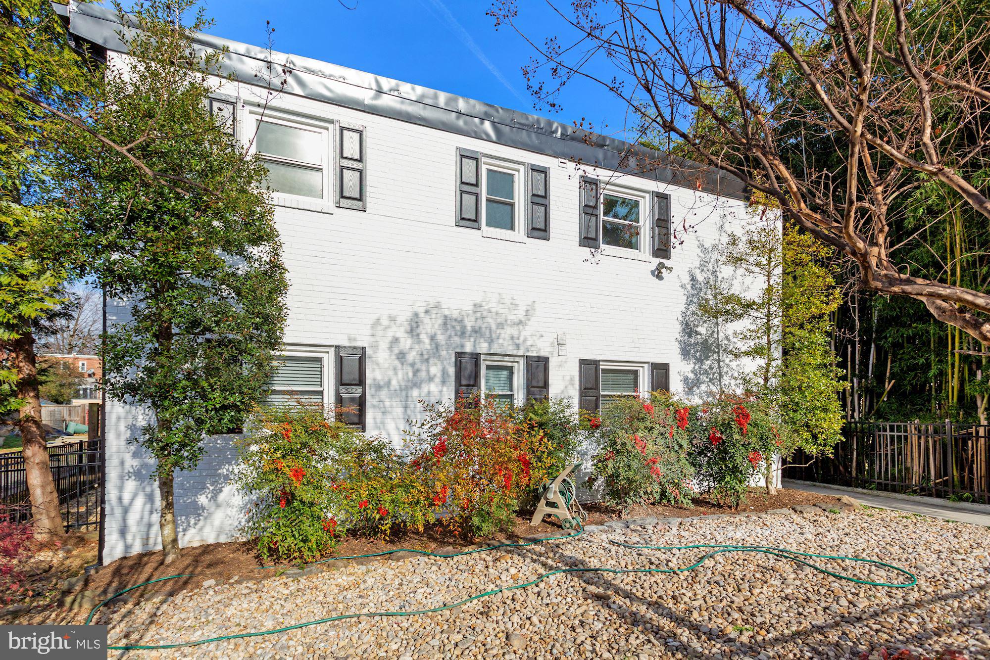 504 E ALEXANDRIA AVENUE 2