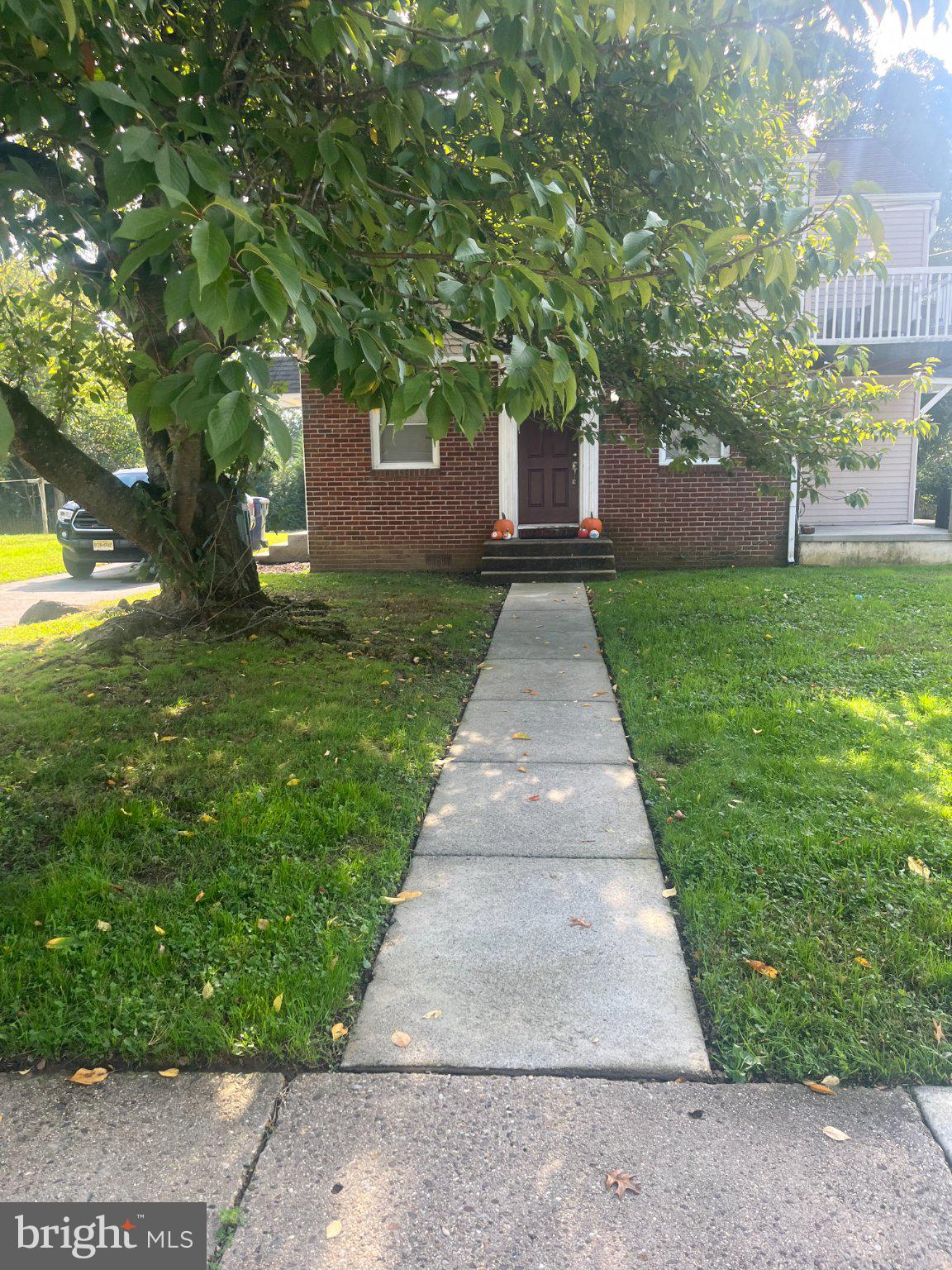46 LEE STREET