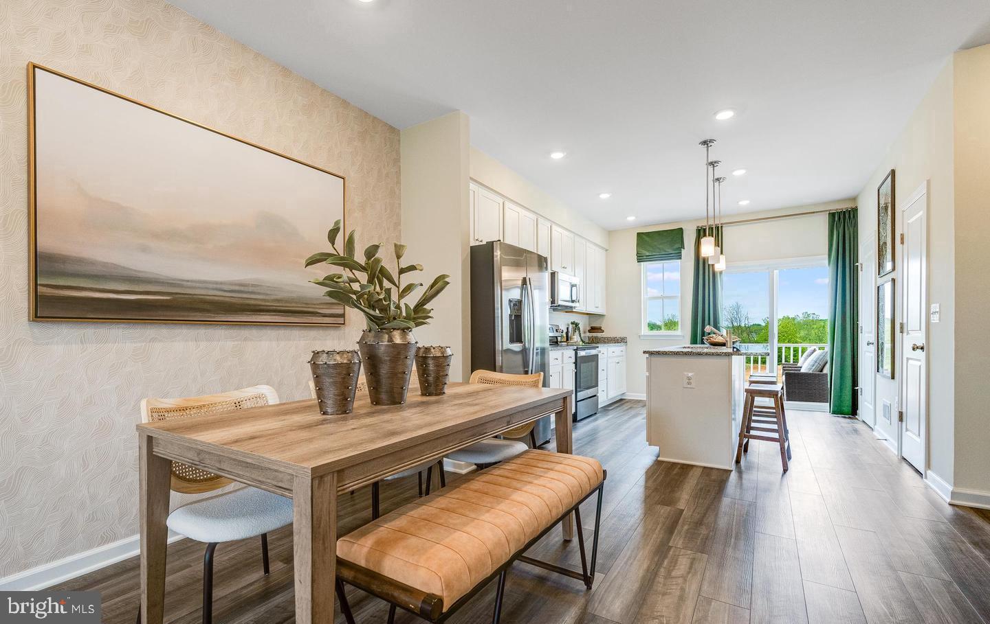 248 SWAN AVENUE