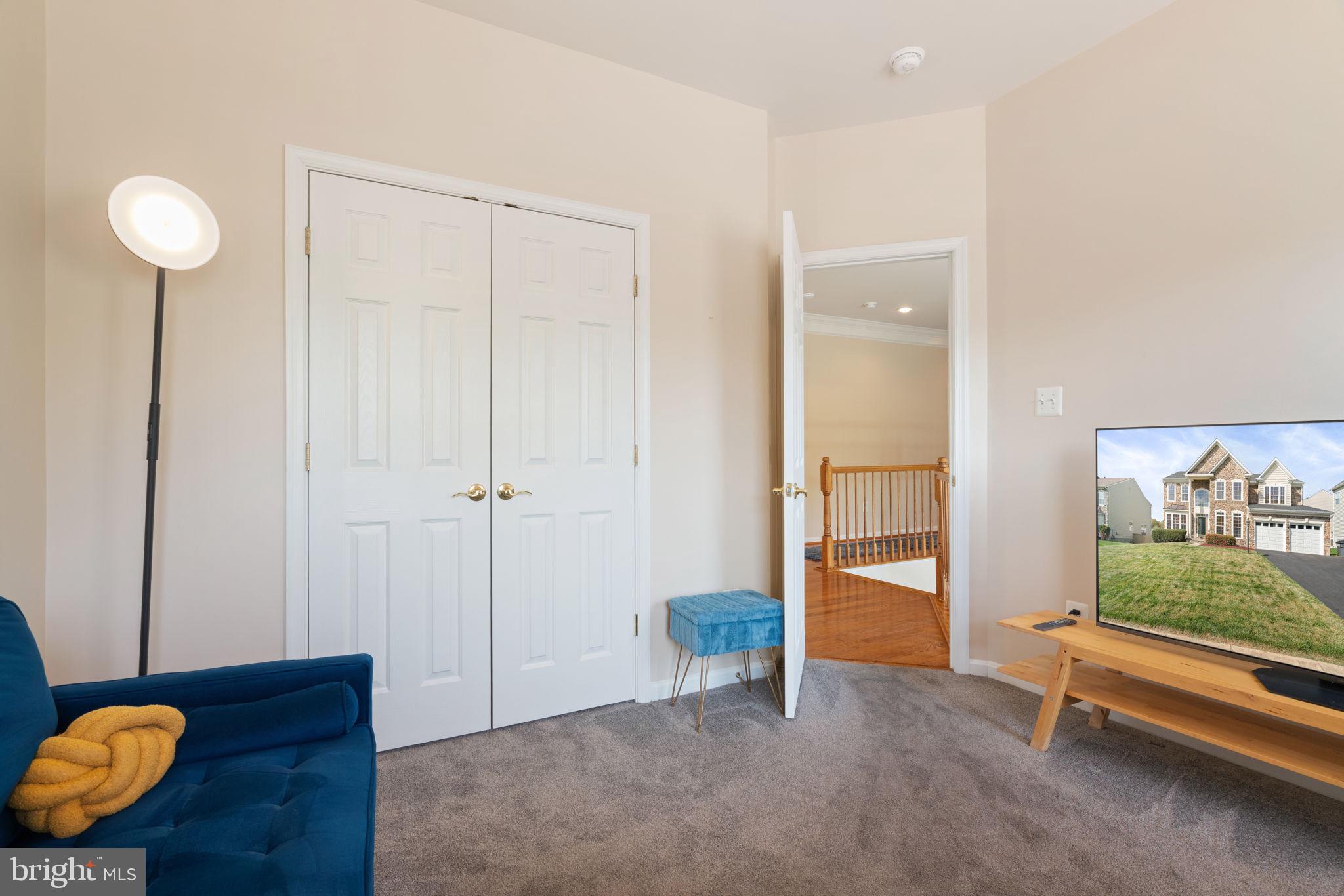 SARATOGA HUNT - Residential