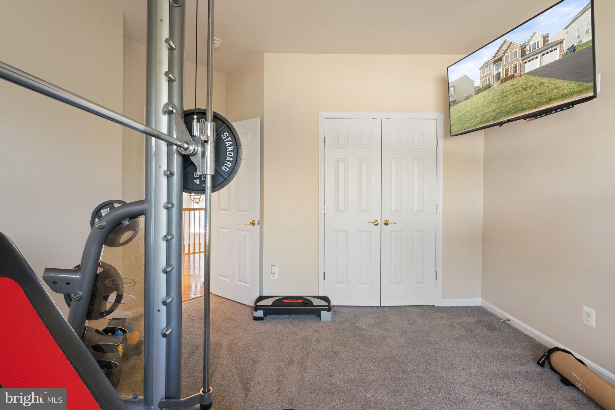 SARATOGA HUNT - Residential