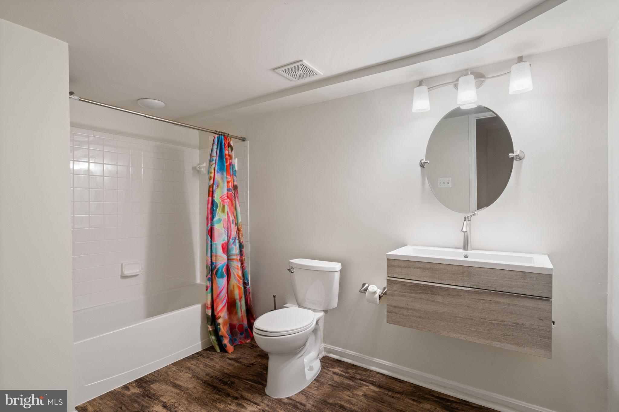 SARATOGA HUNT - Residential