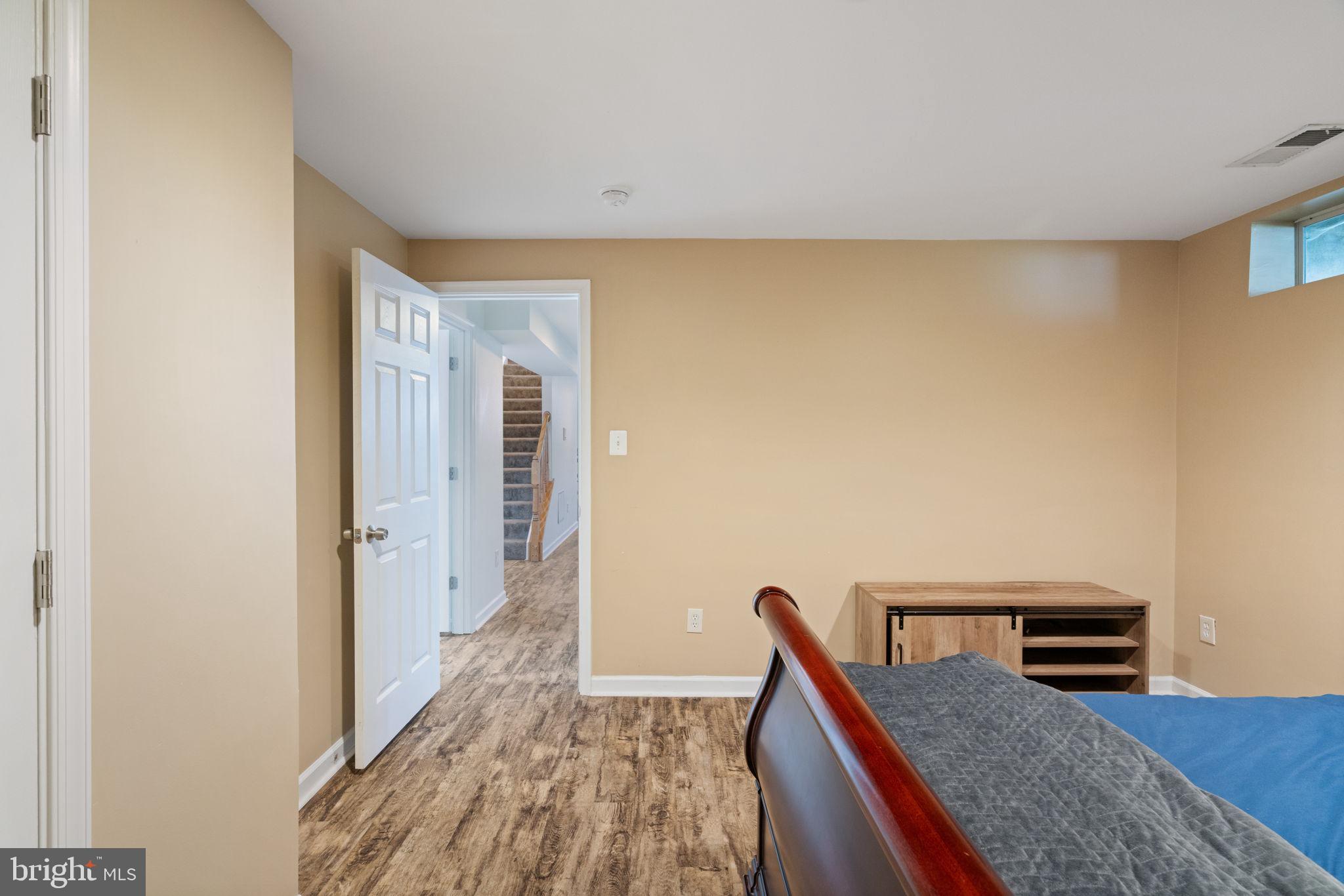 SARATOGA HUNT - Residential