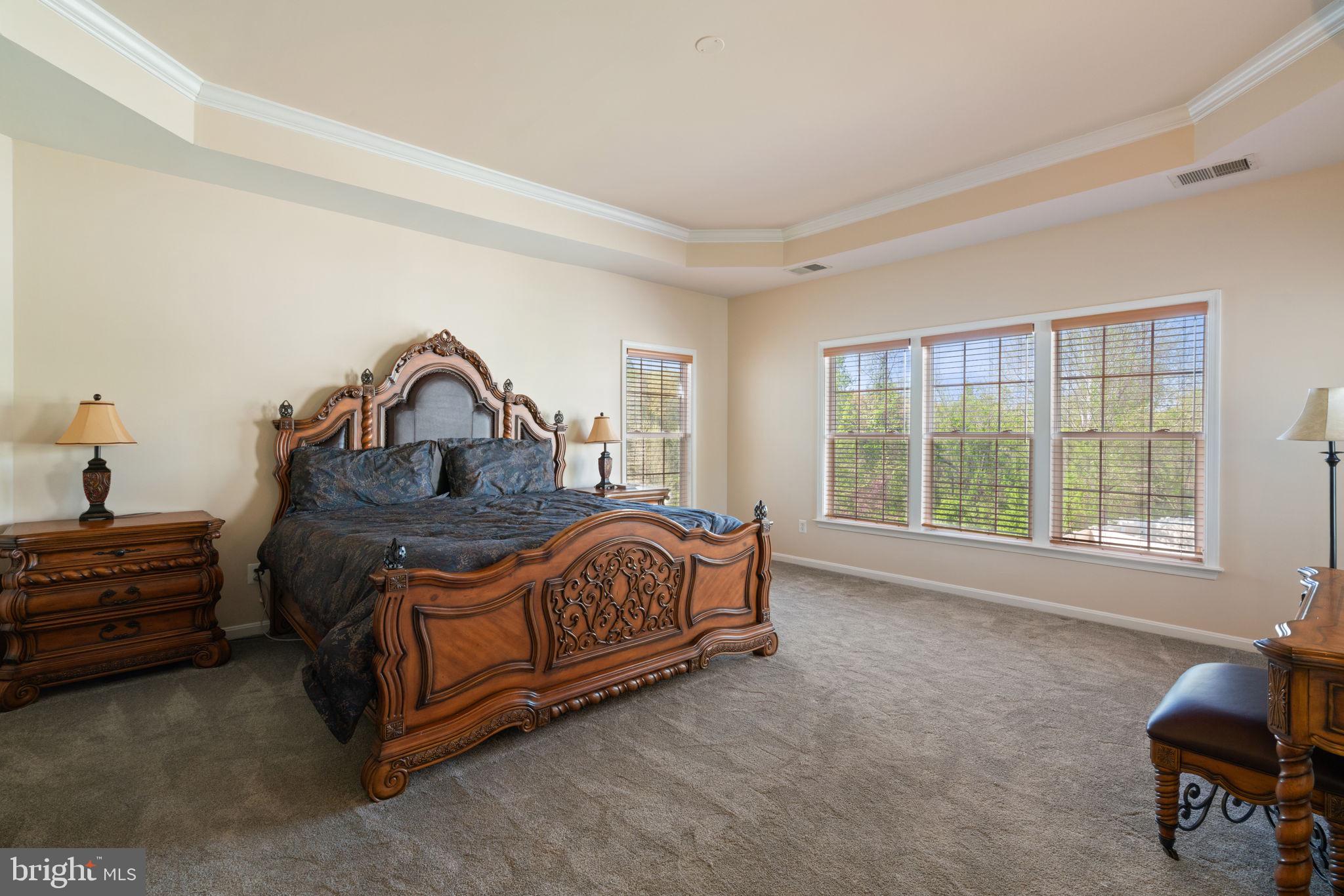 SARATOGA HUNT - Residential