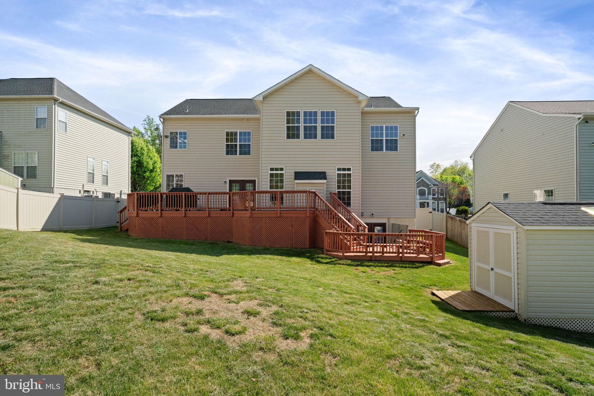 SARATOGA HUNT - Residential