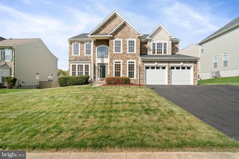 5072 TWO CHIMNEYS COURT WOODBRIDGE VA 22193