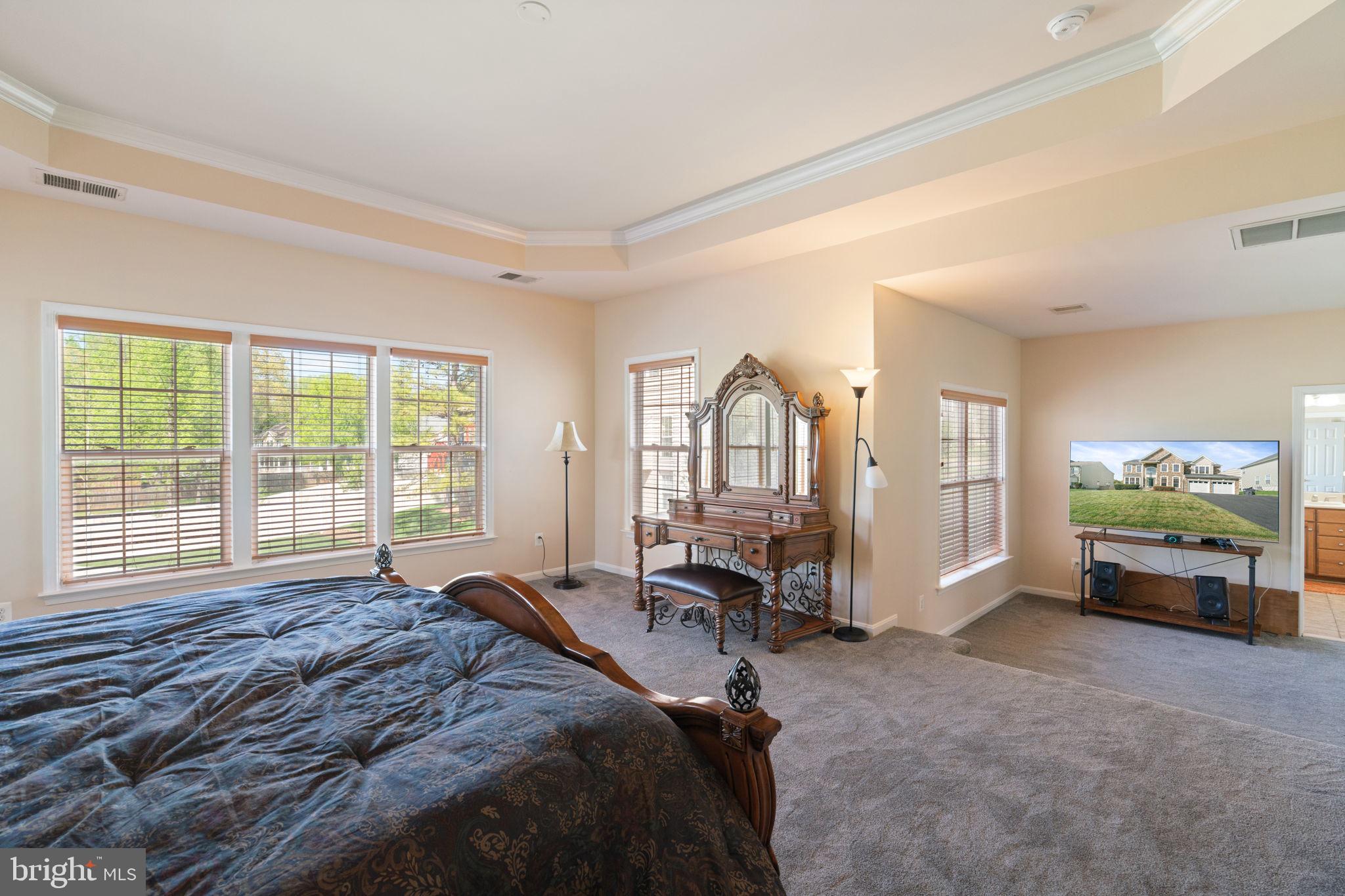 SARATOGA HUNT - Residential