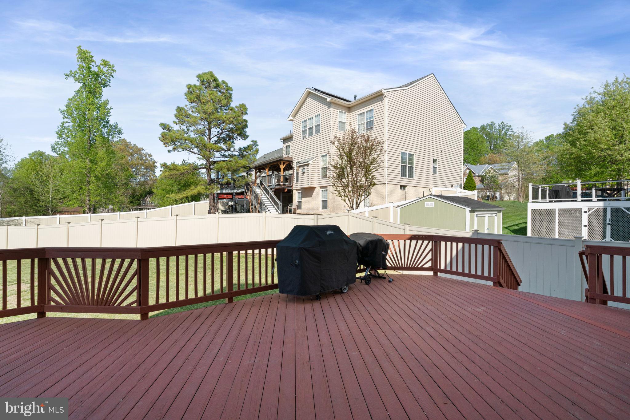 SARATOGA HUNT - Residential