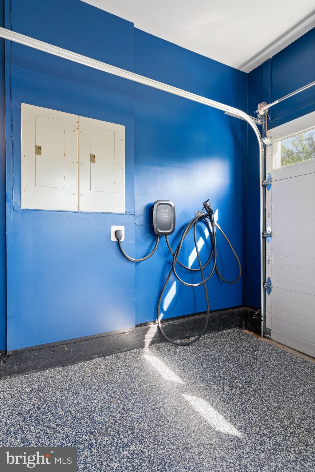 SARATOGA HUNT - Residential