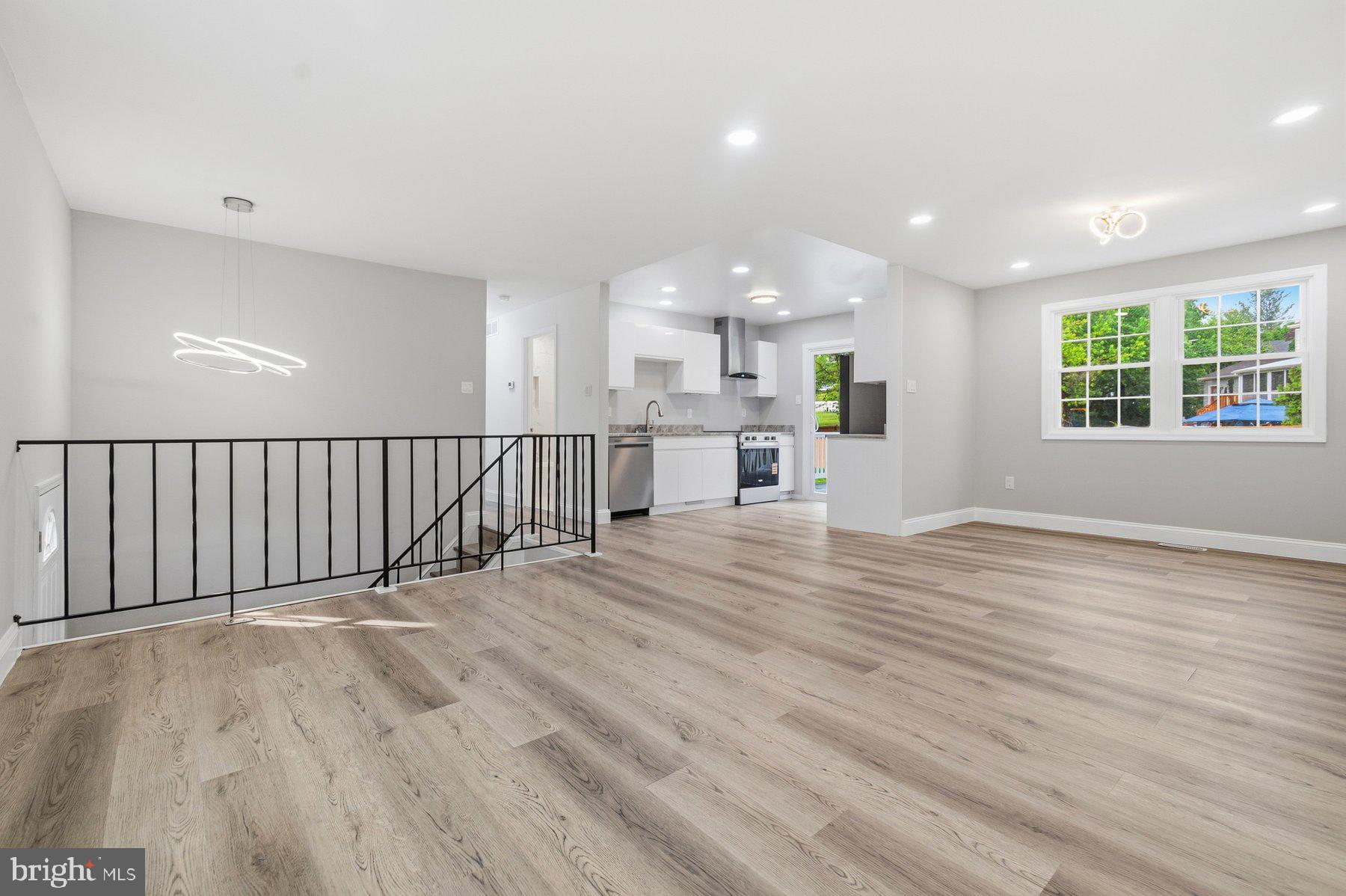 WESTVIEW PLACE - Residential
