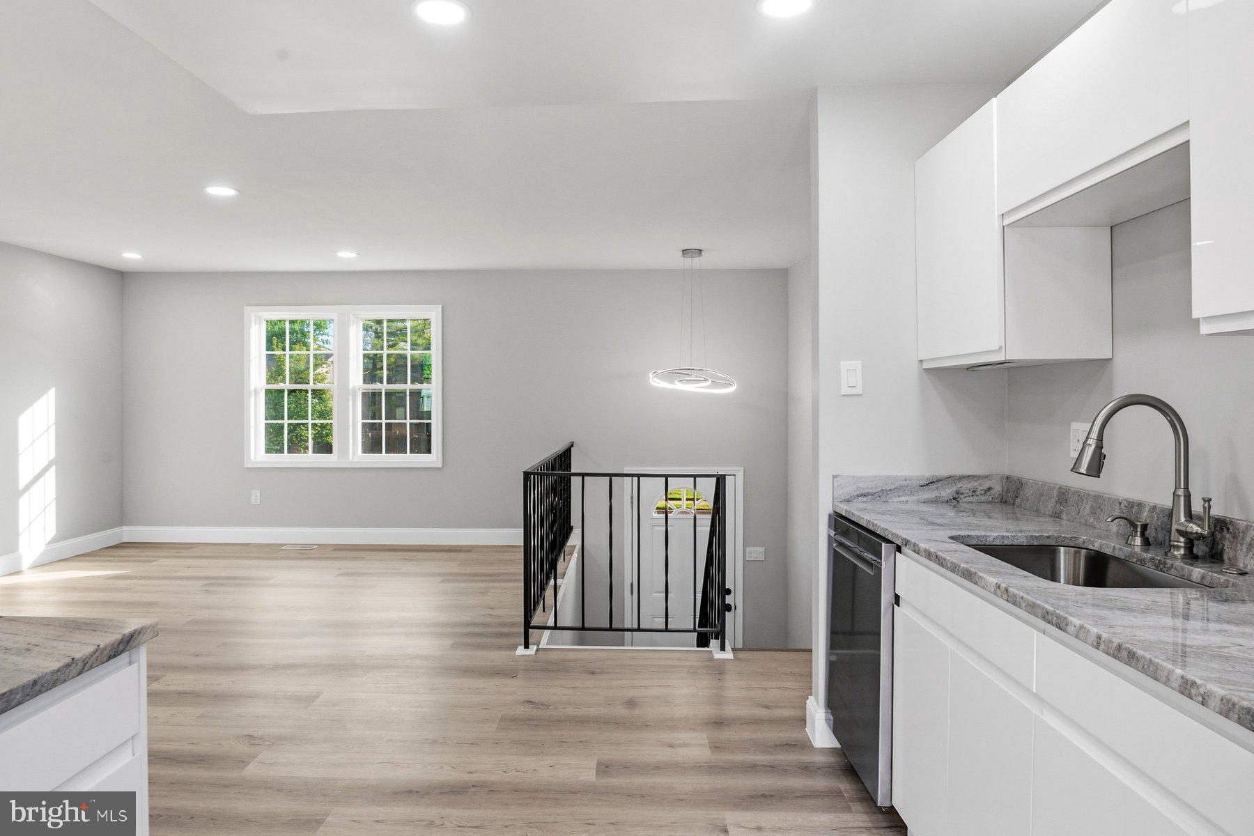 WESTVIEW PLACE - Residential