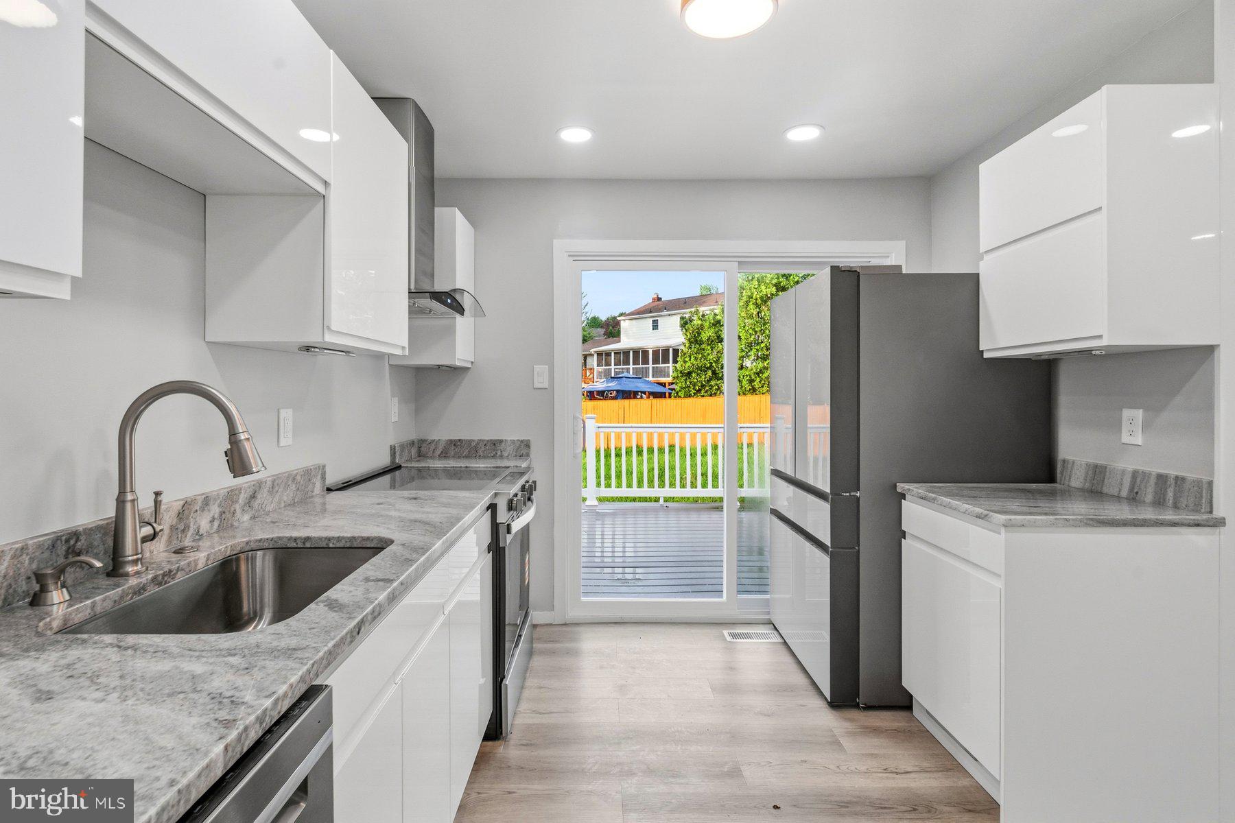 WESTVIEW PLACE - Residential