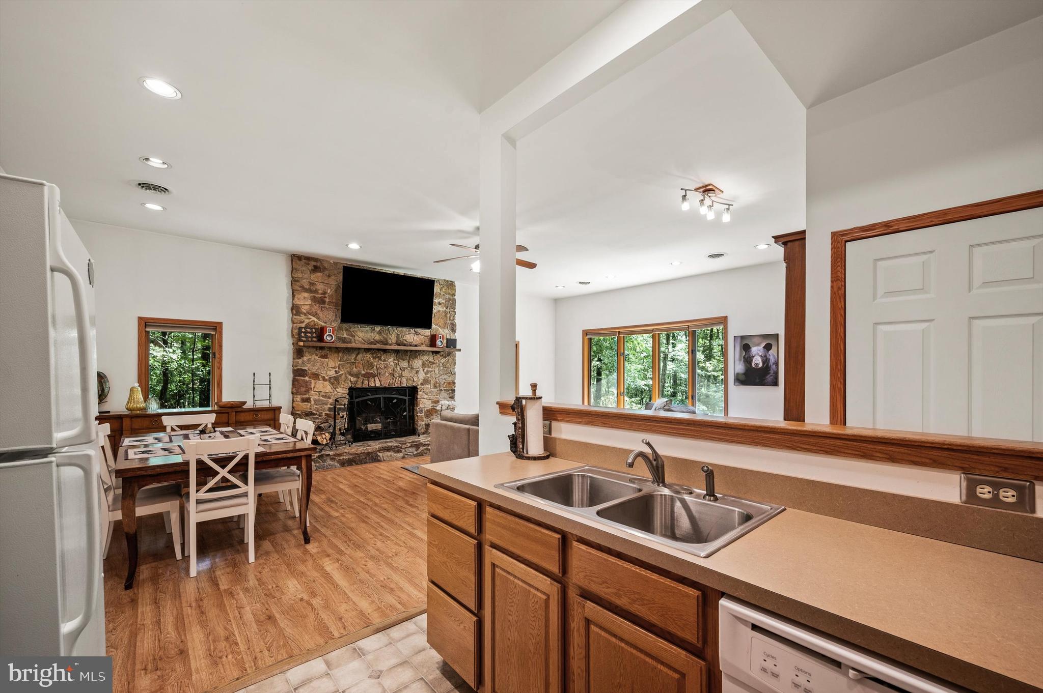 DEER RUN WOODS - Residential