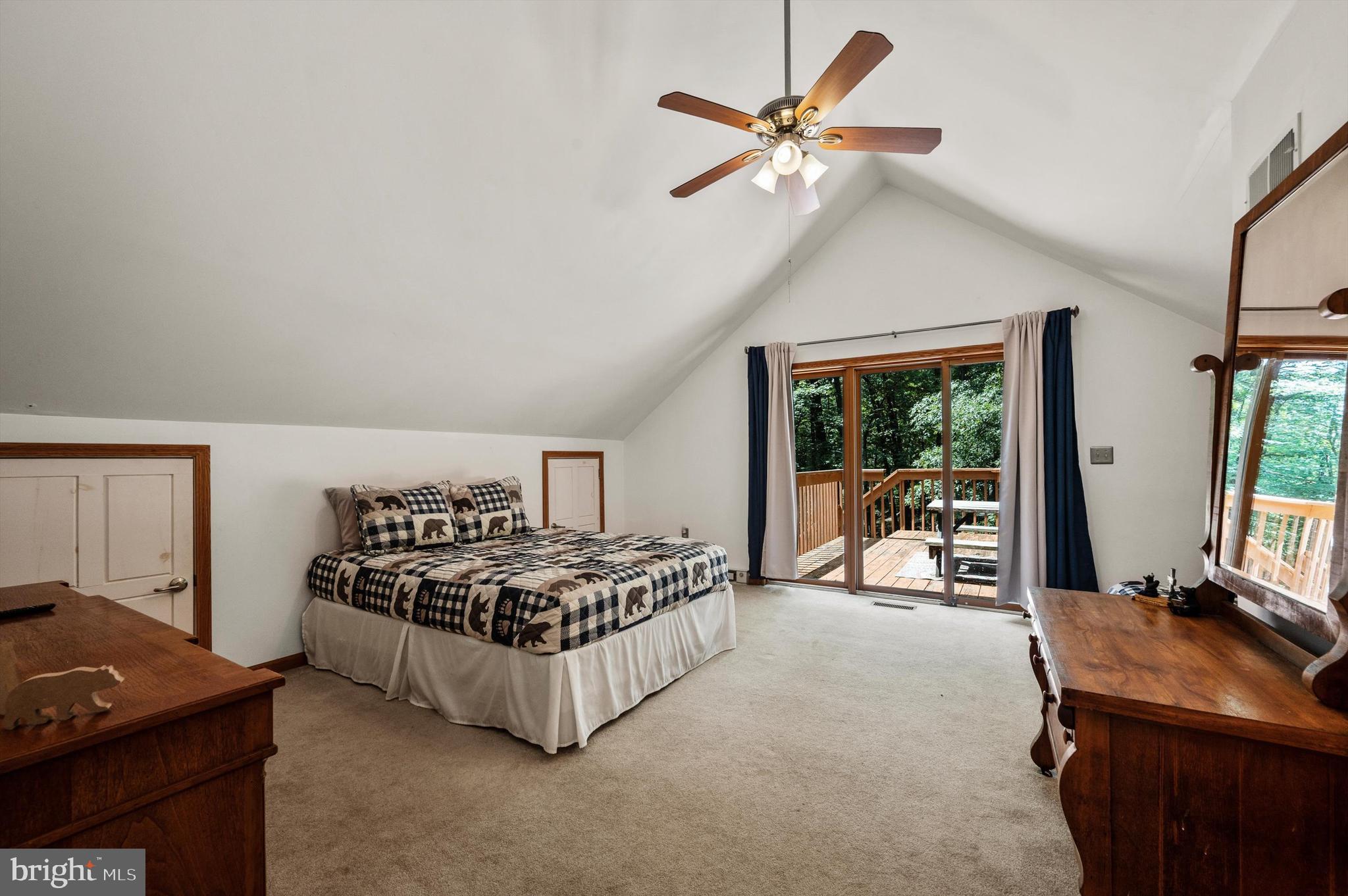 DEER RUN WOODS - Residential