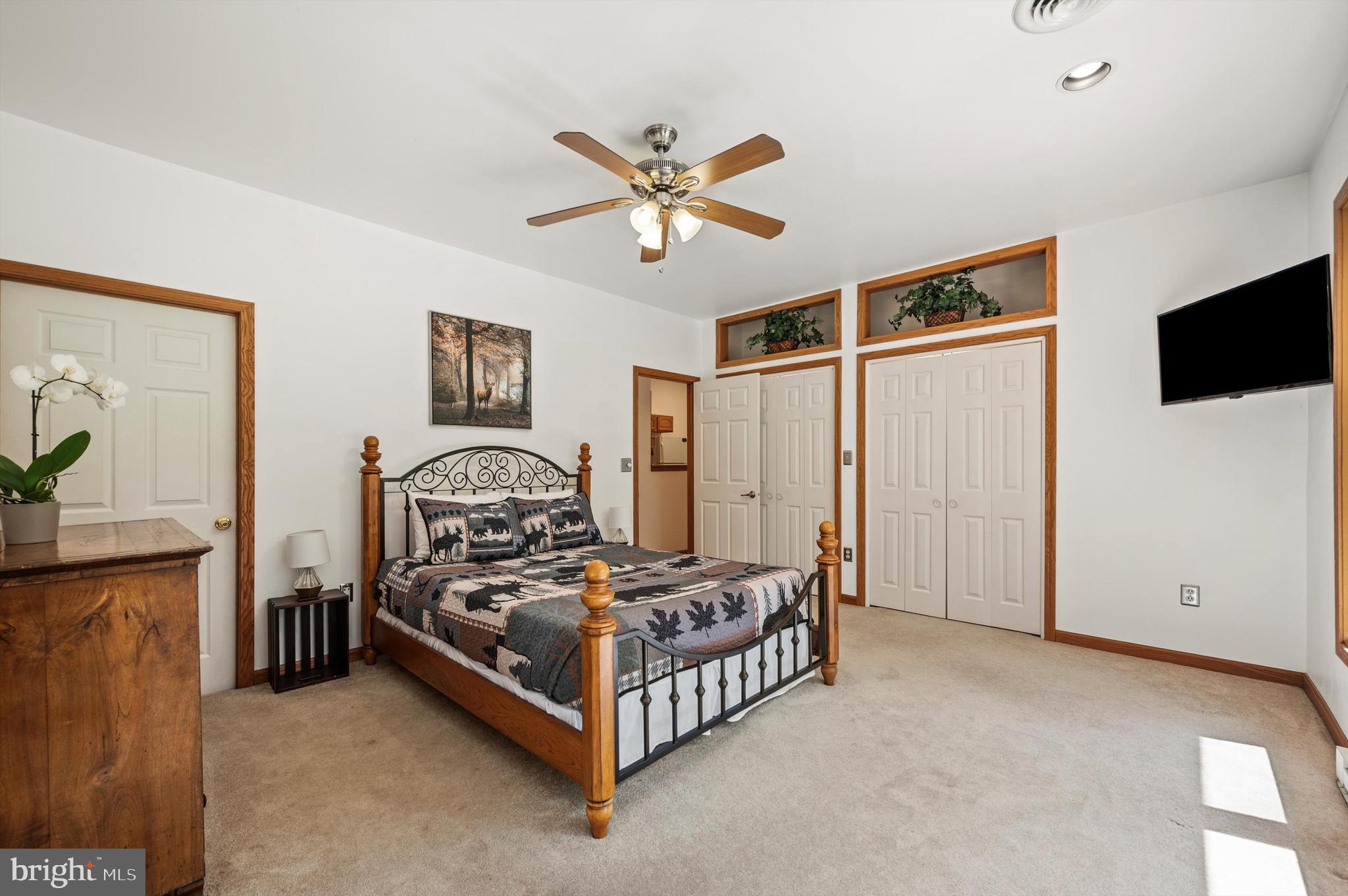 DEER RUN WOODS - Residential