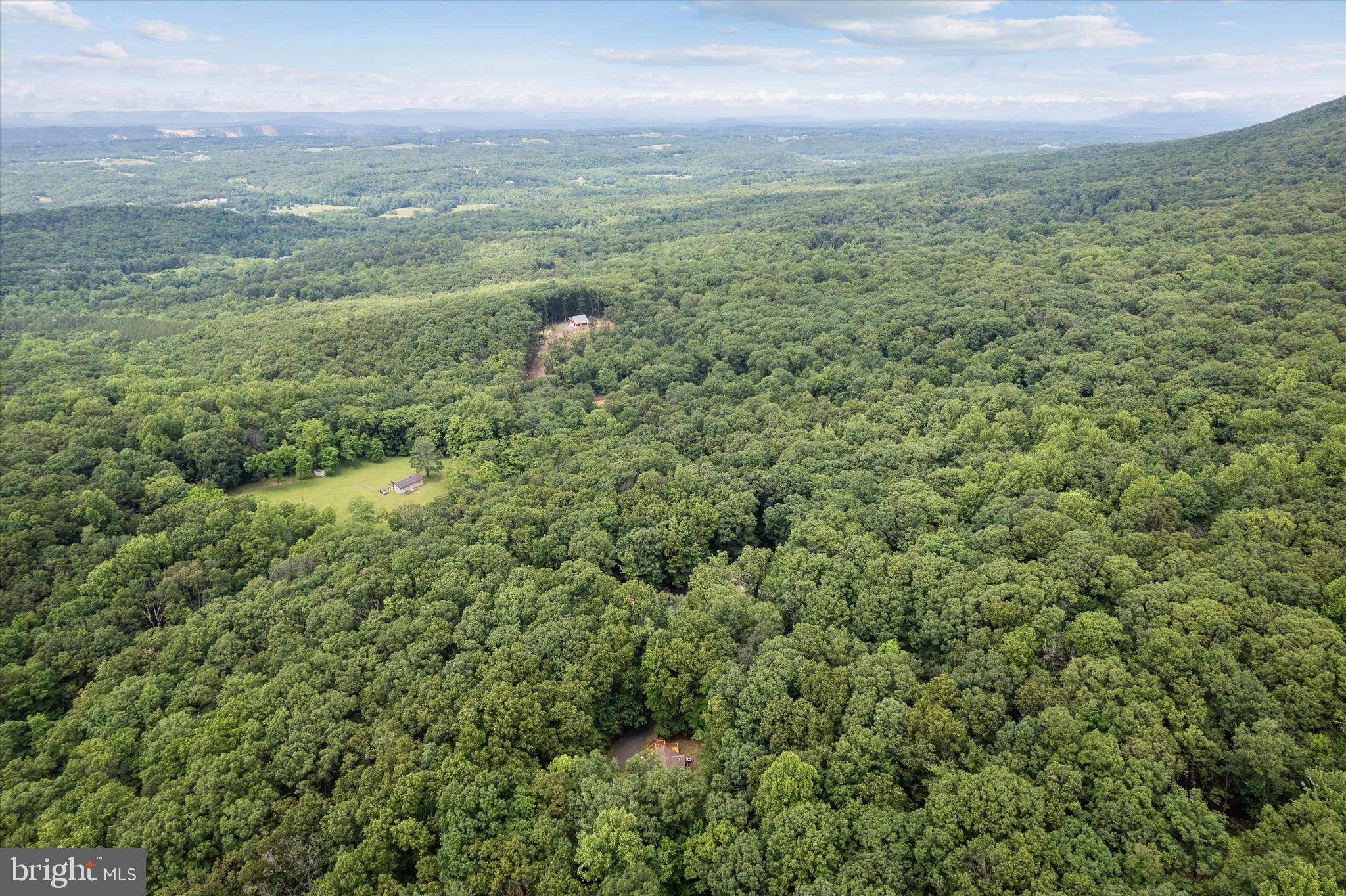 DEER RUN WOODS - Residential