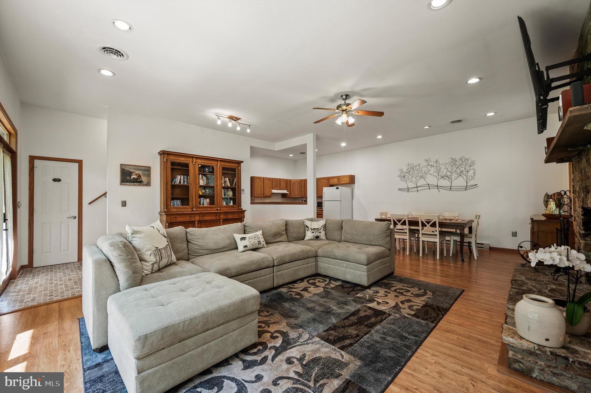 DEER RUN WOODS - Residential