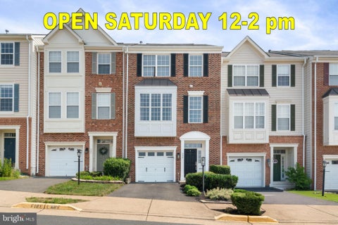 Townhouse For Sale - 508 Legrace Terrace<br/> Loudoun County, LEESBURG, VA 20176