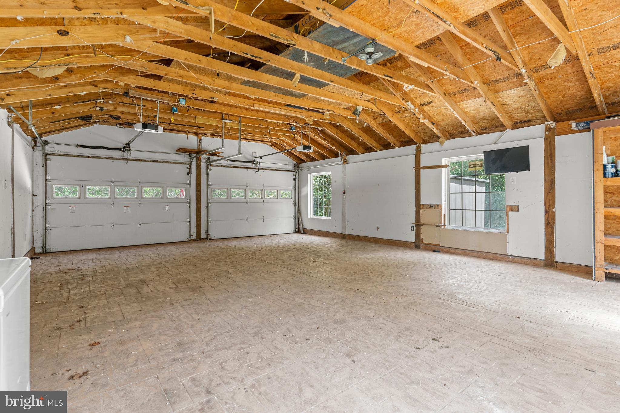 RIVER WOOD - Residential