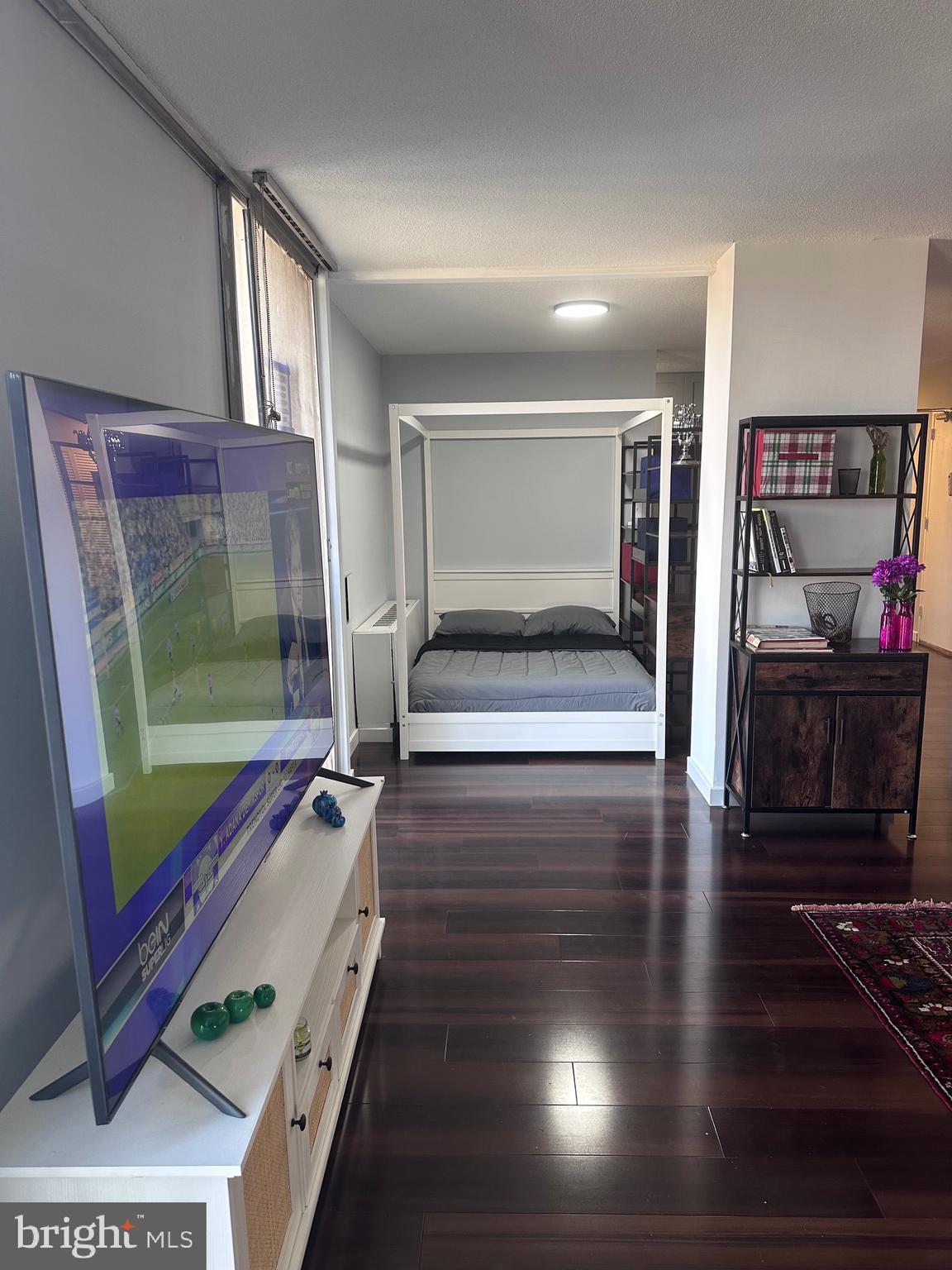 THE CARLTON - Residential