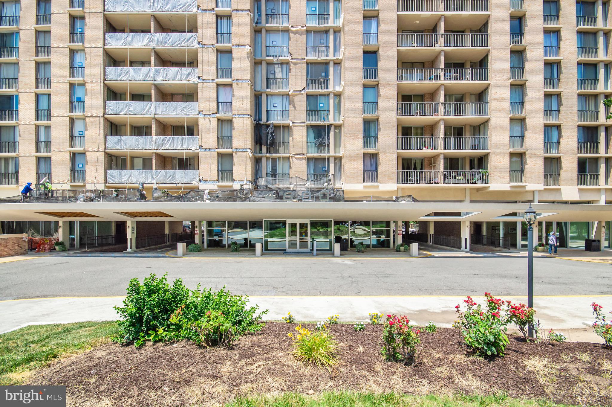 THE CARLTON - Residential