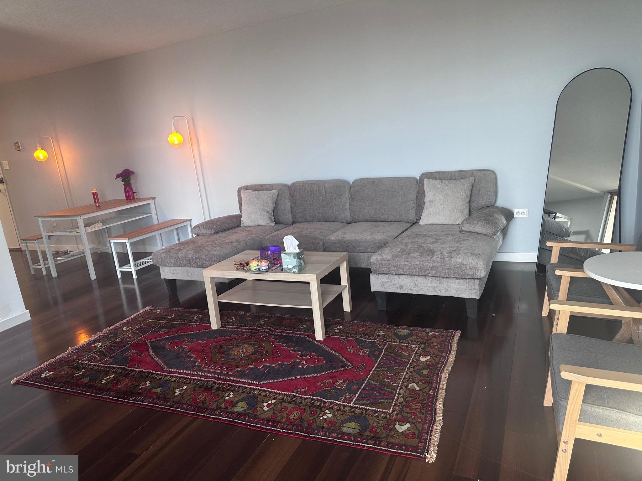 THE CARLTON - Residential