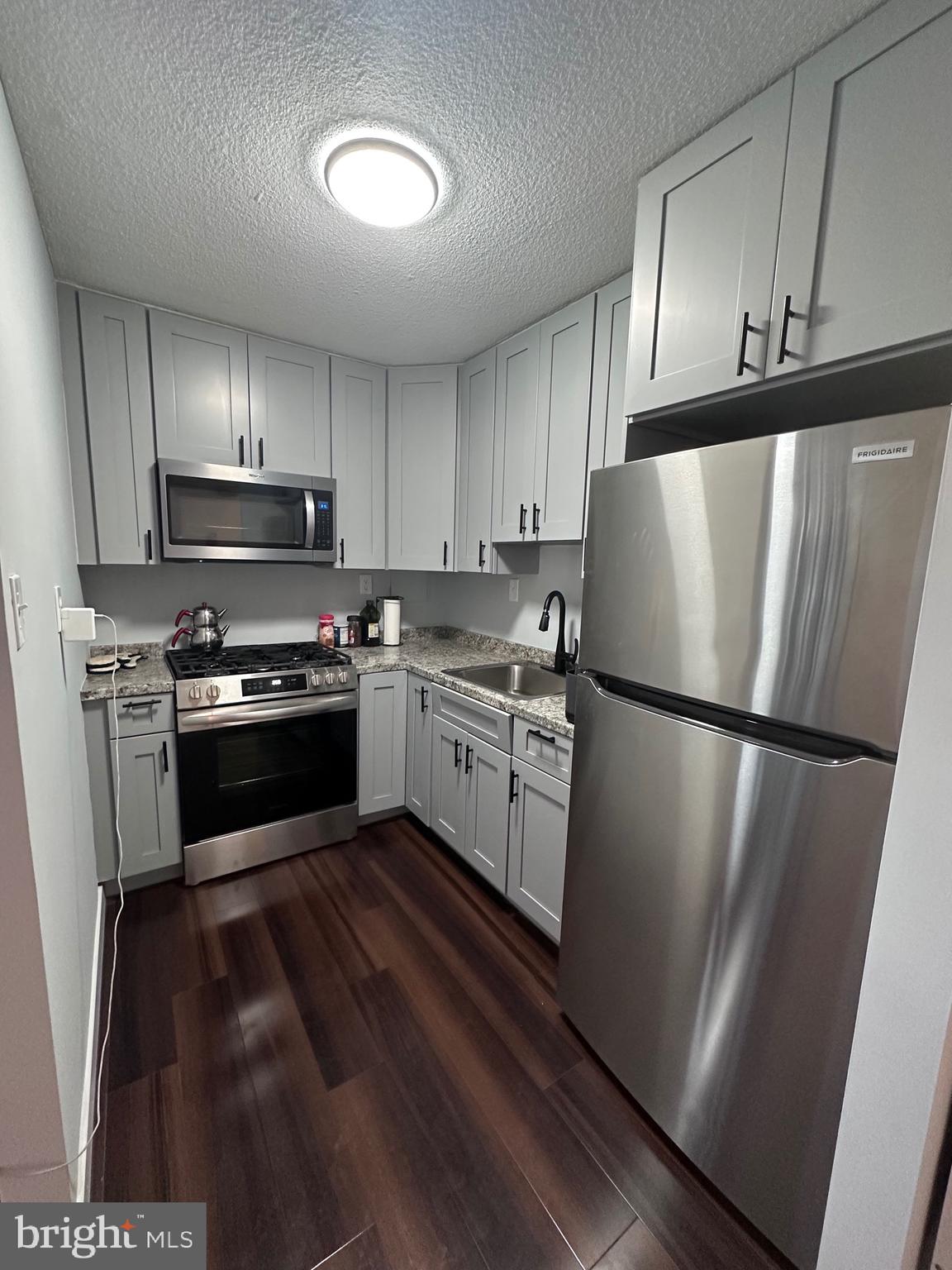 THE CARLTON - Residential