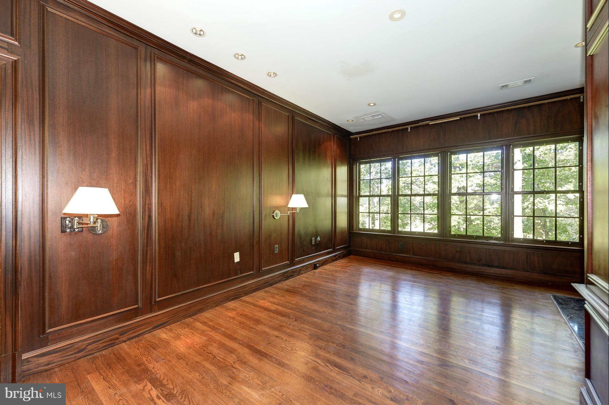 GEORGETOWN - Residential