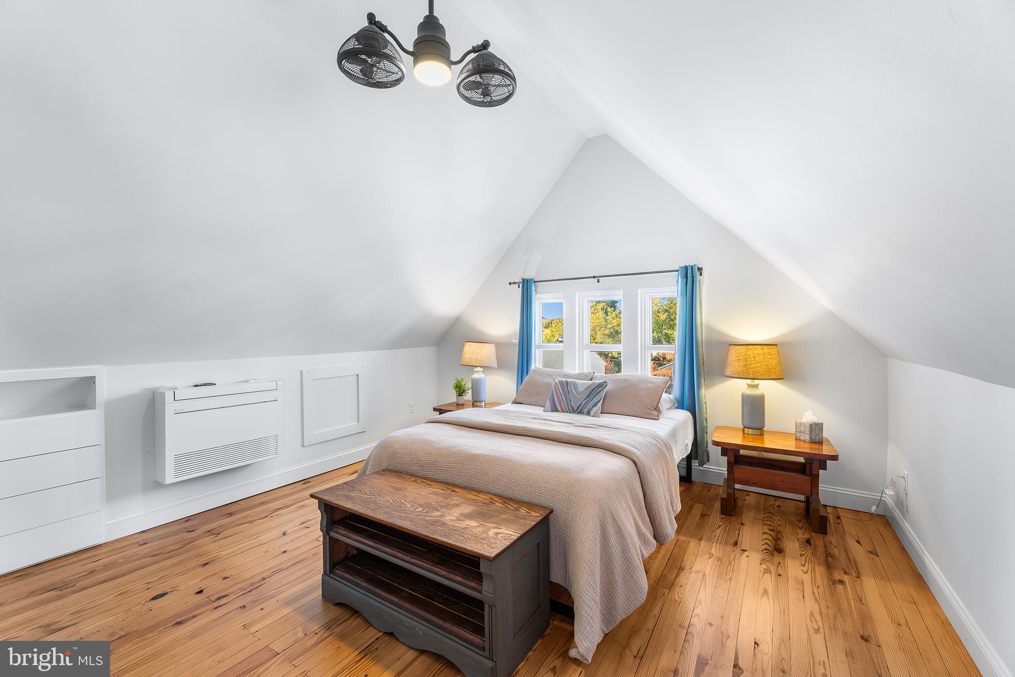 CAMBRIDGE HISTORIC DISTRICT - Residential