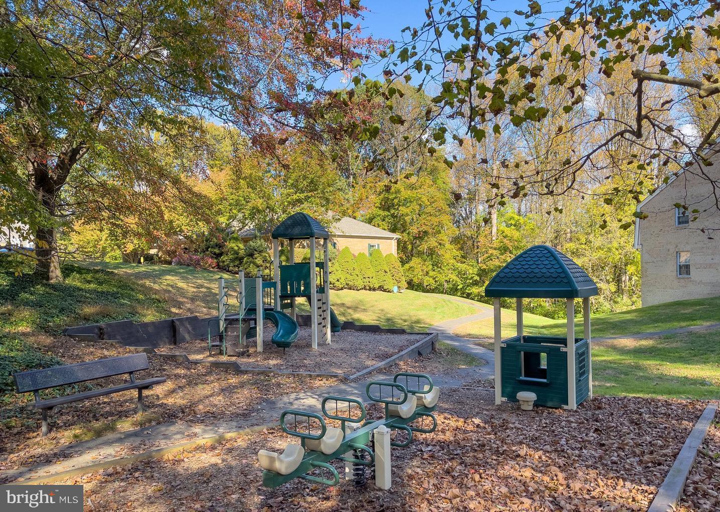 BURKE COVE - Residential