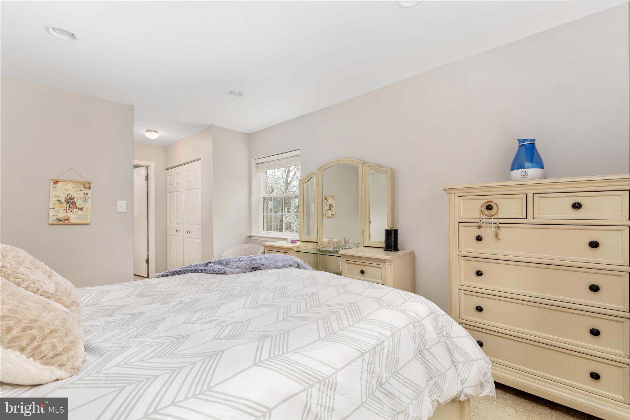 BURKE COVE - Residential