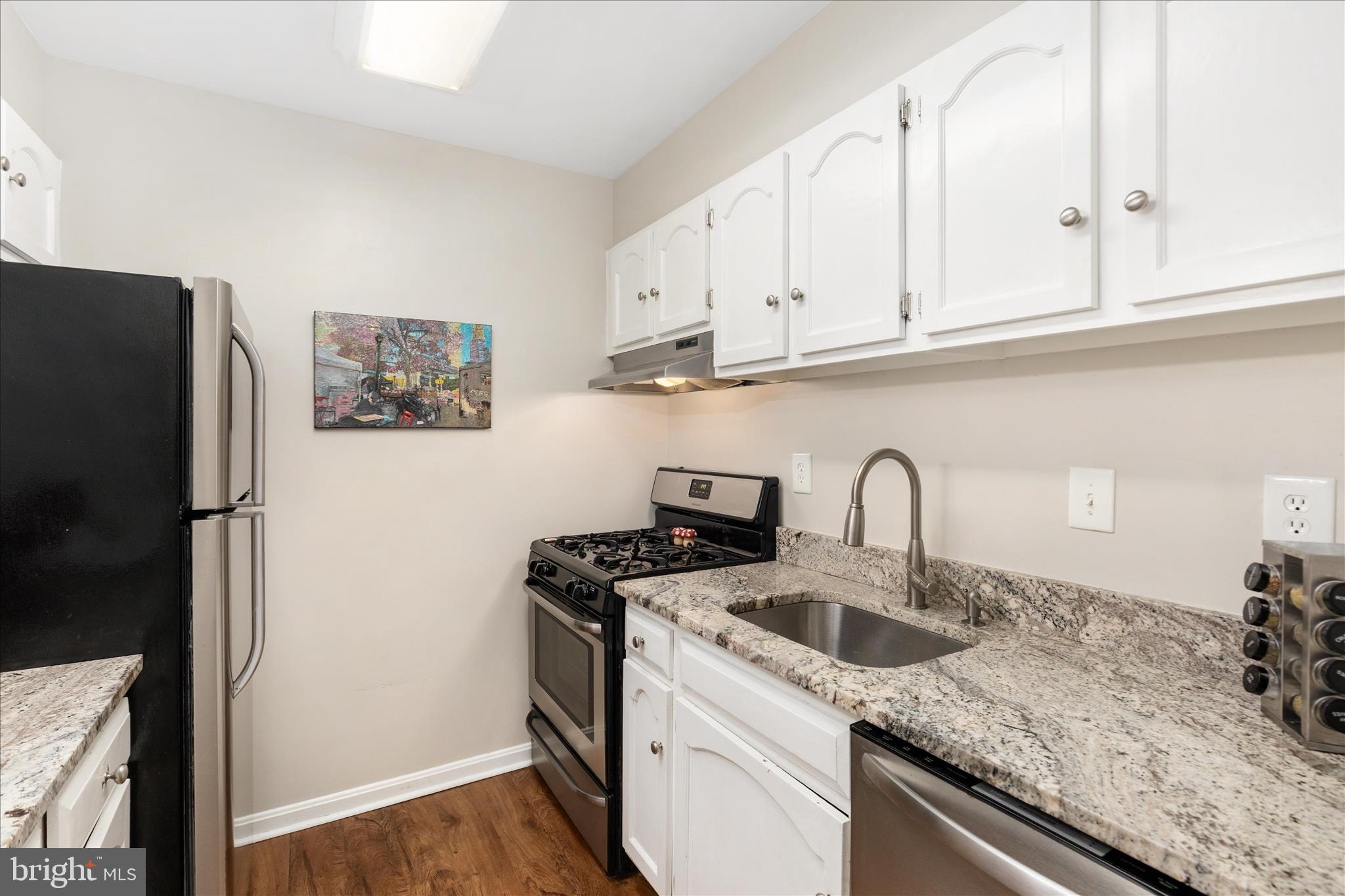 BURKE COVE - Residential